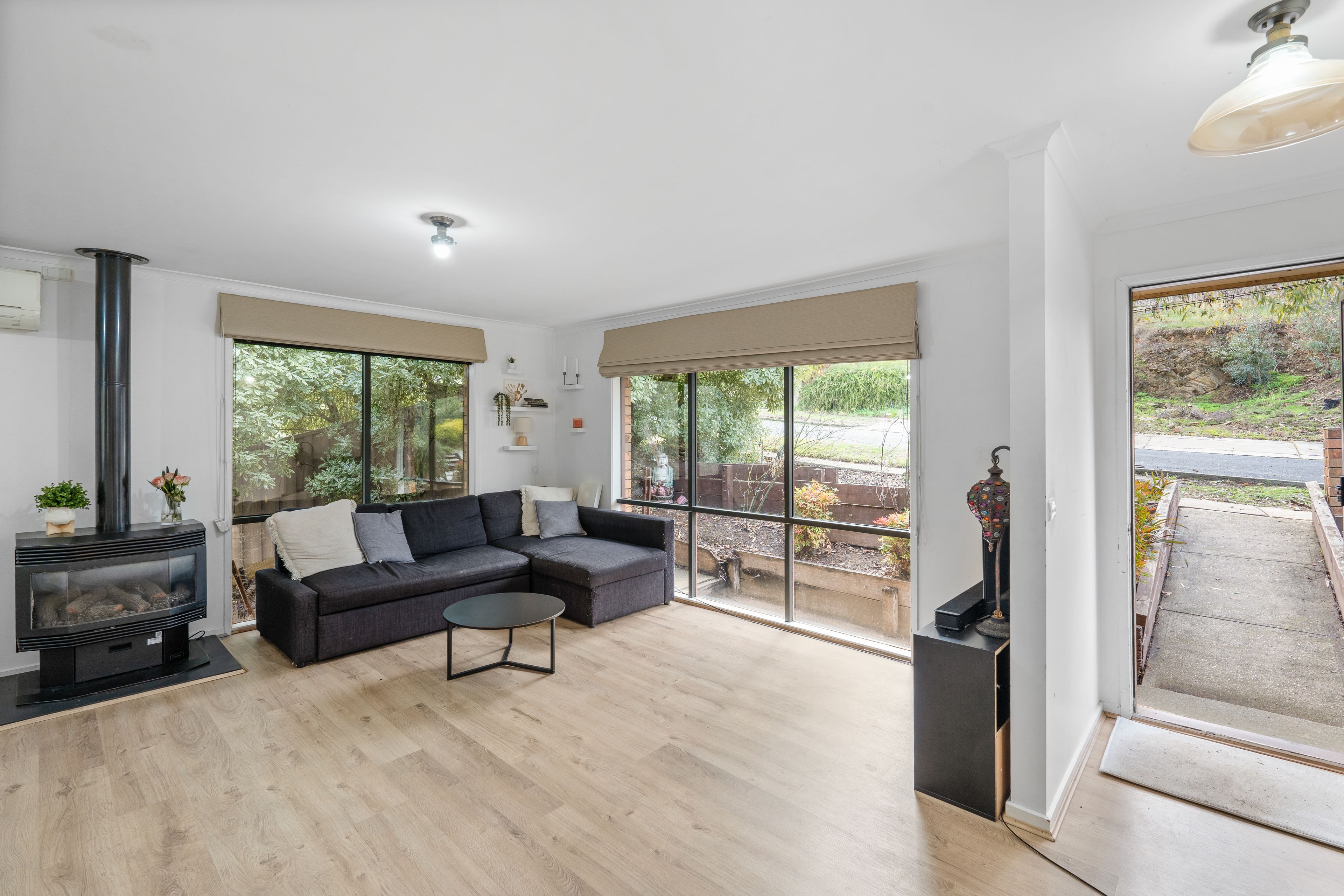 36 Hanley Crescent, Seymour, VIC 3660