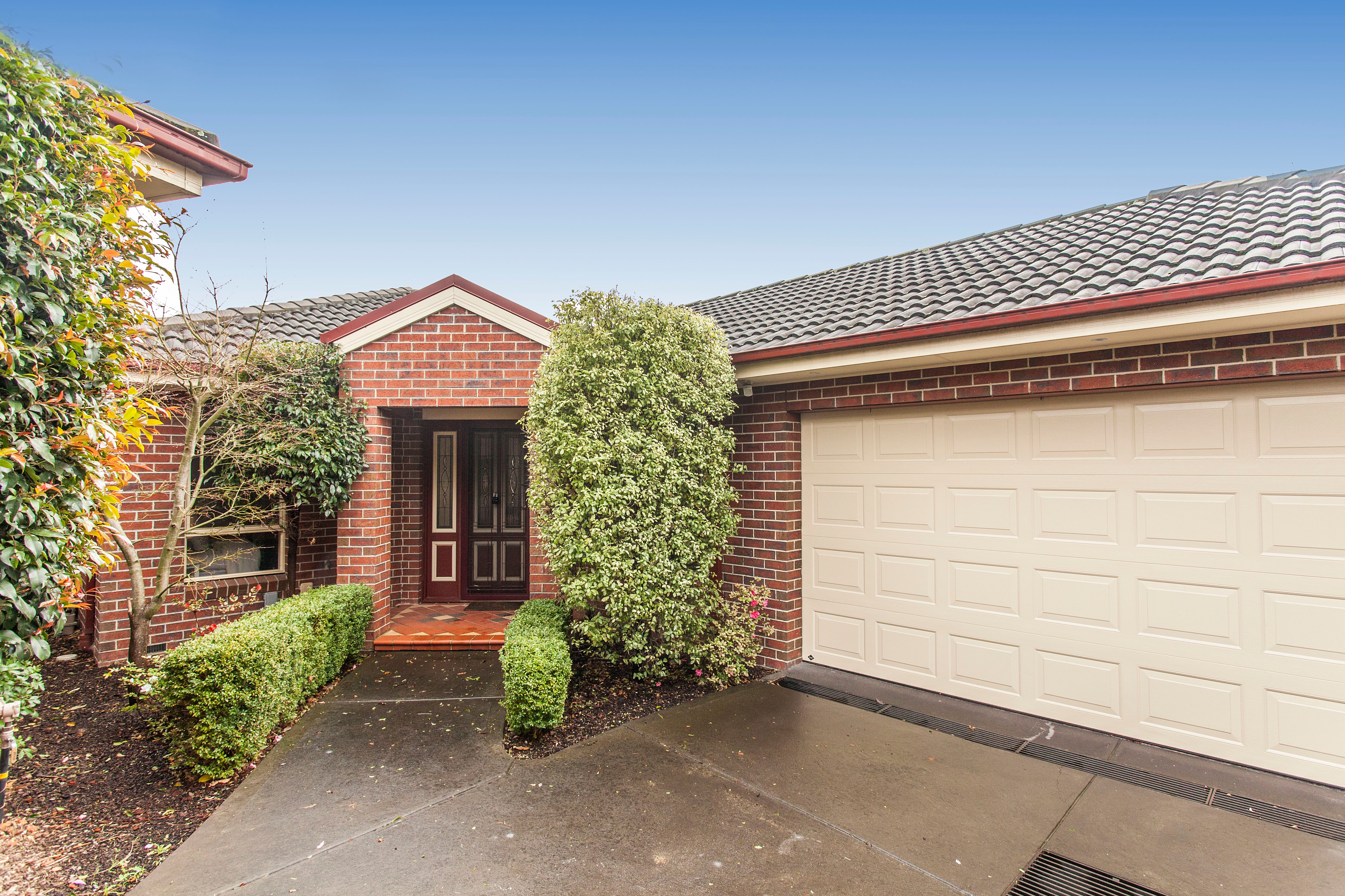 54 Warnes Road, Mitcham VIC 3132