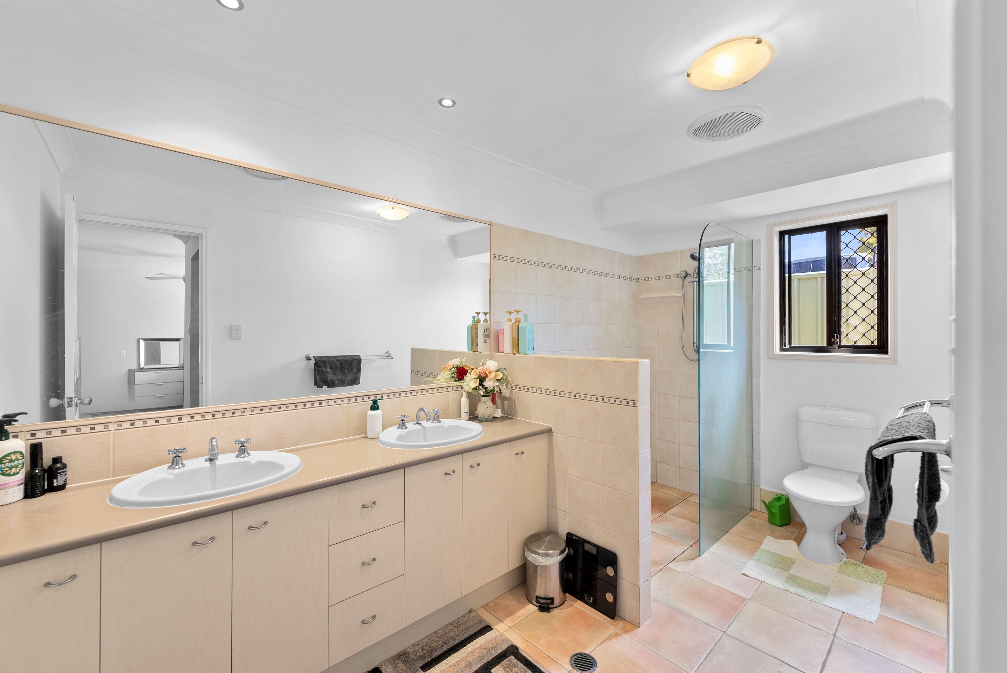 1 Coral Avenue — photo 14 of 23