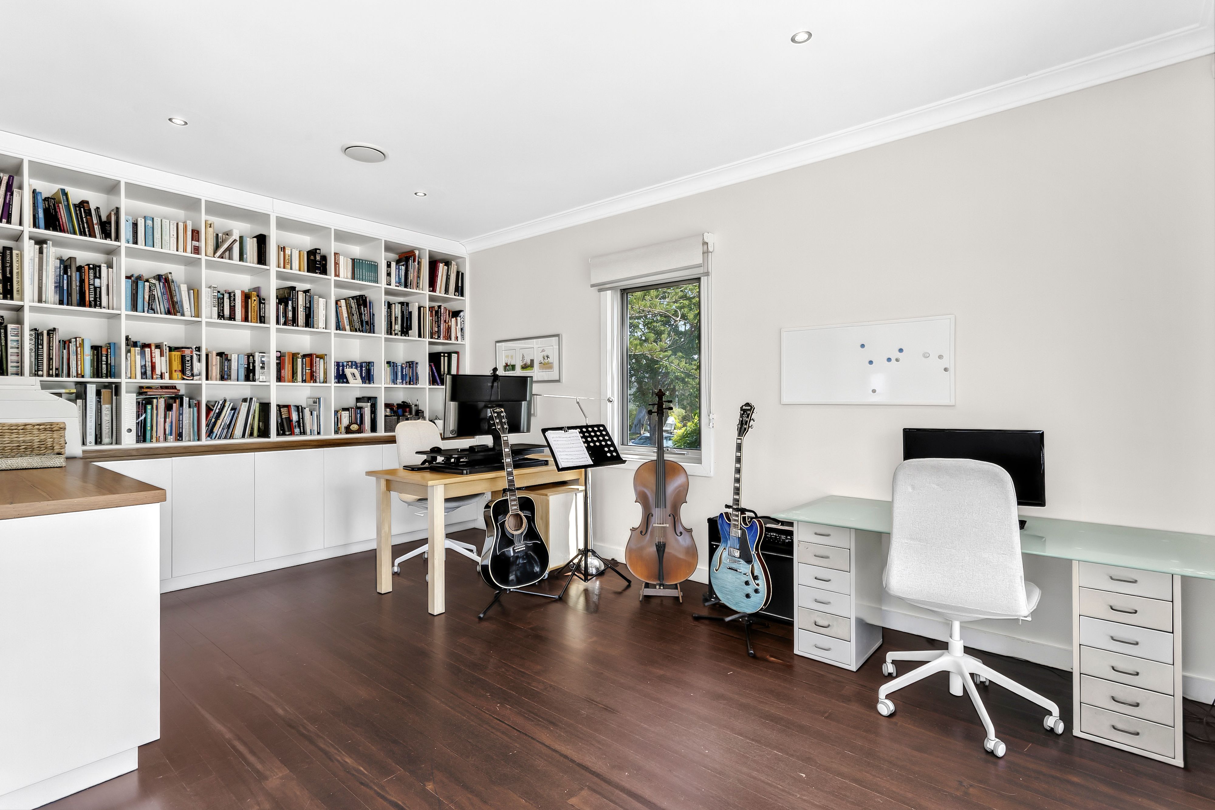 44 Bertana Crescent — photo 11 of 21
