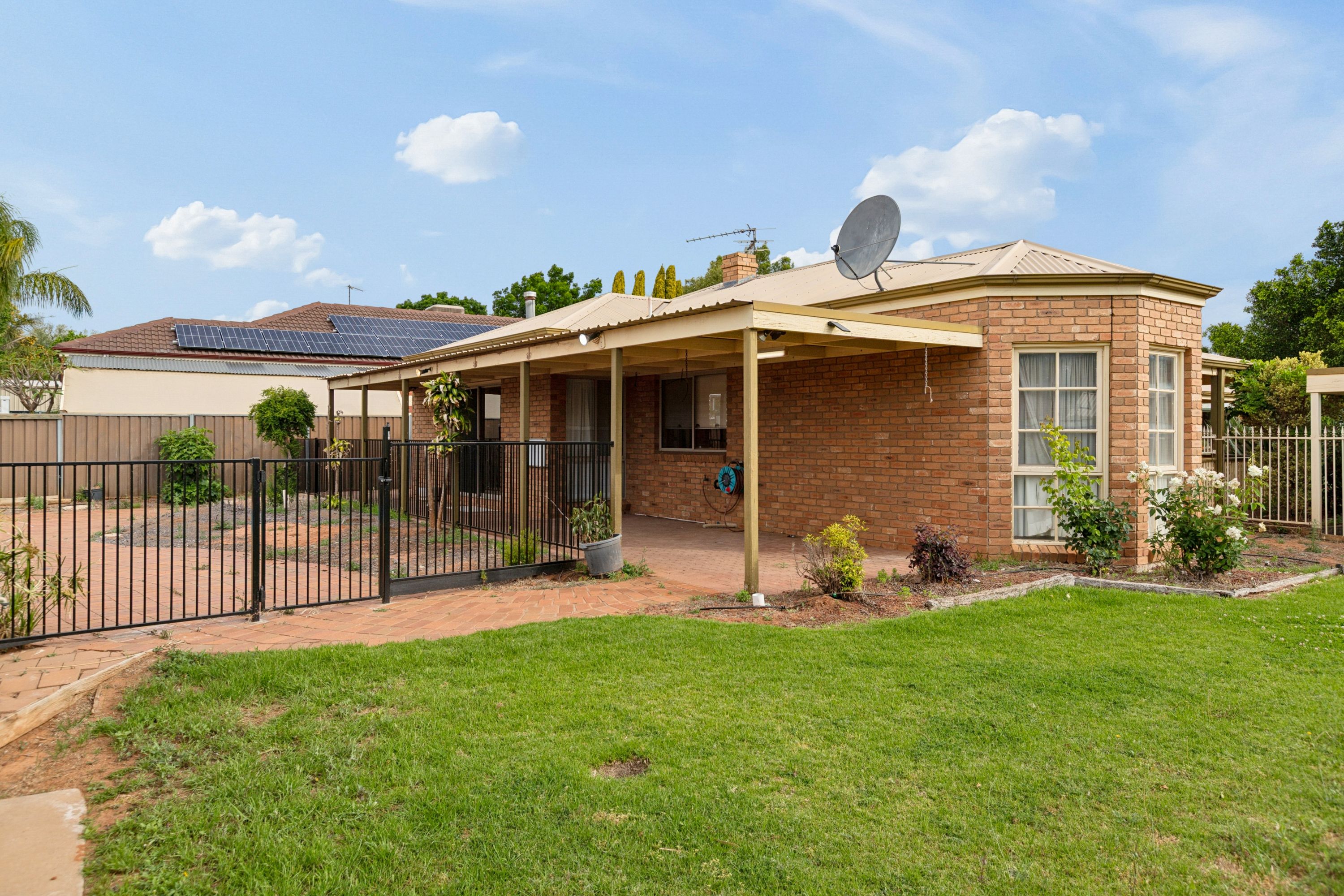 1 Karinya Drive — photo 16 of 18