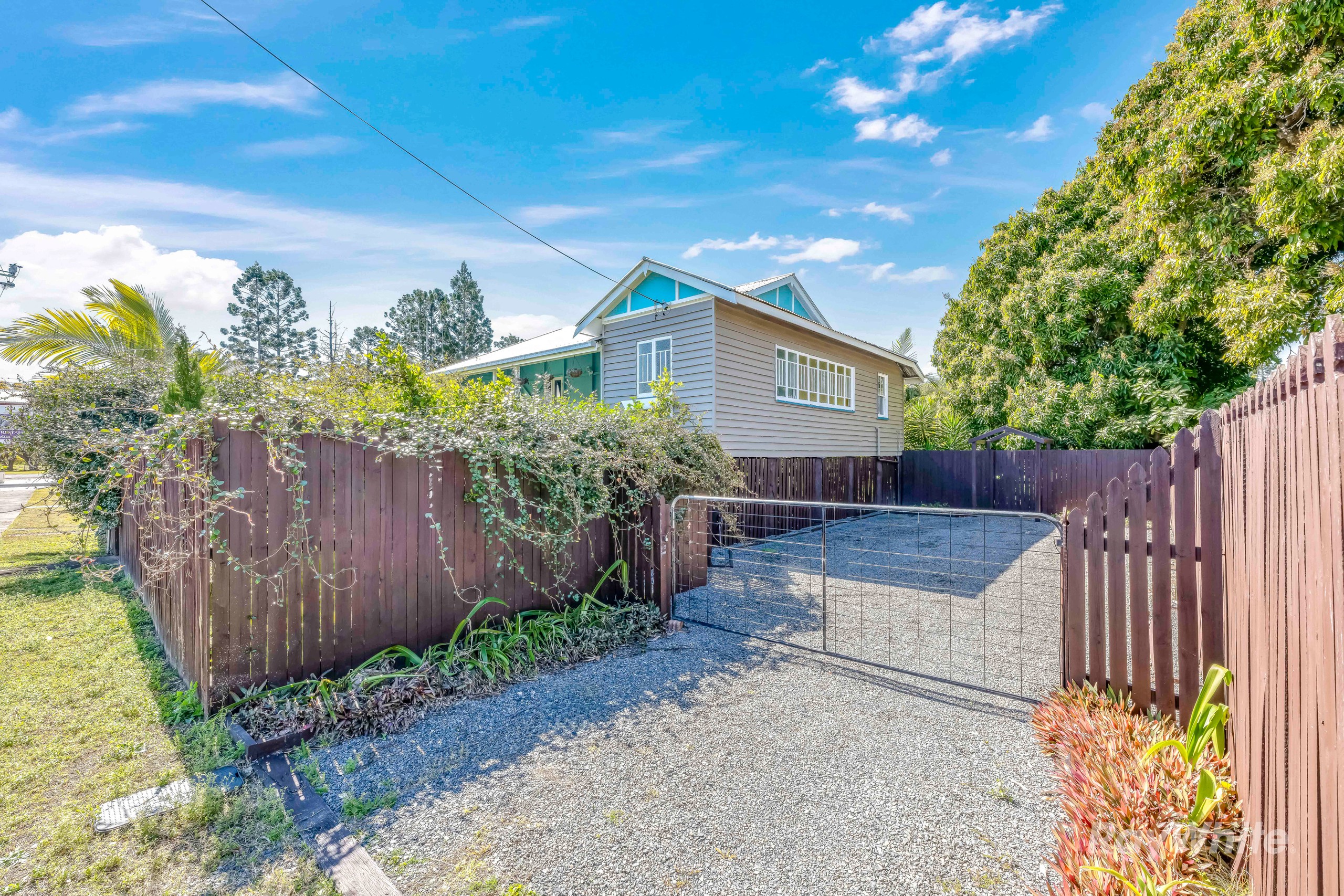 91 Heusman Street, Mount Perry, QLD 4671