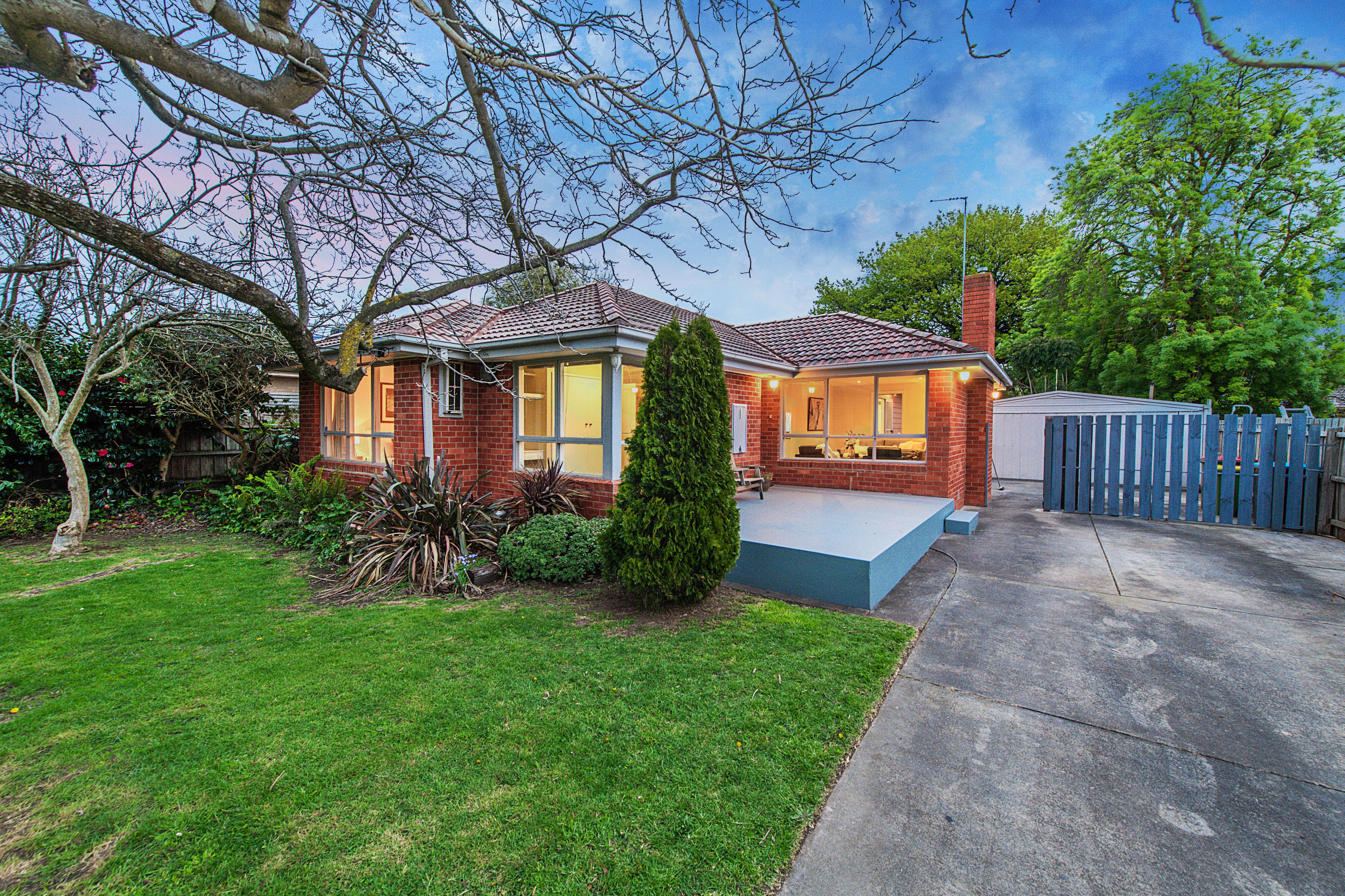 11 Tarana Avenue, Upper Ferntree Gully, VIC 3156