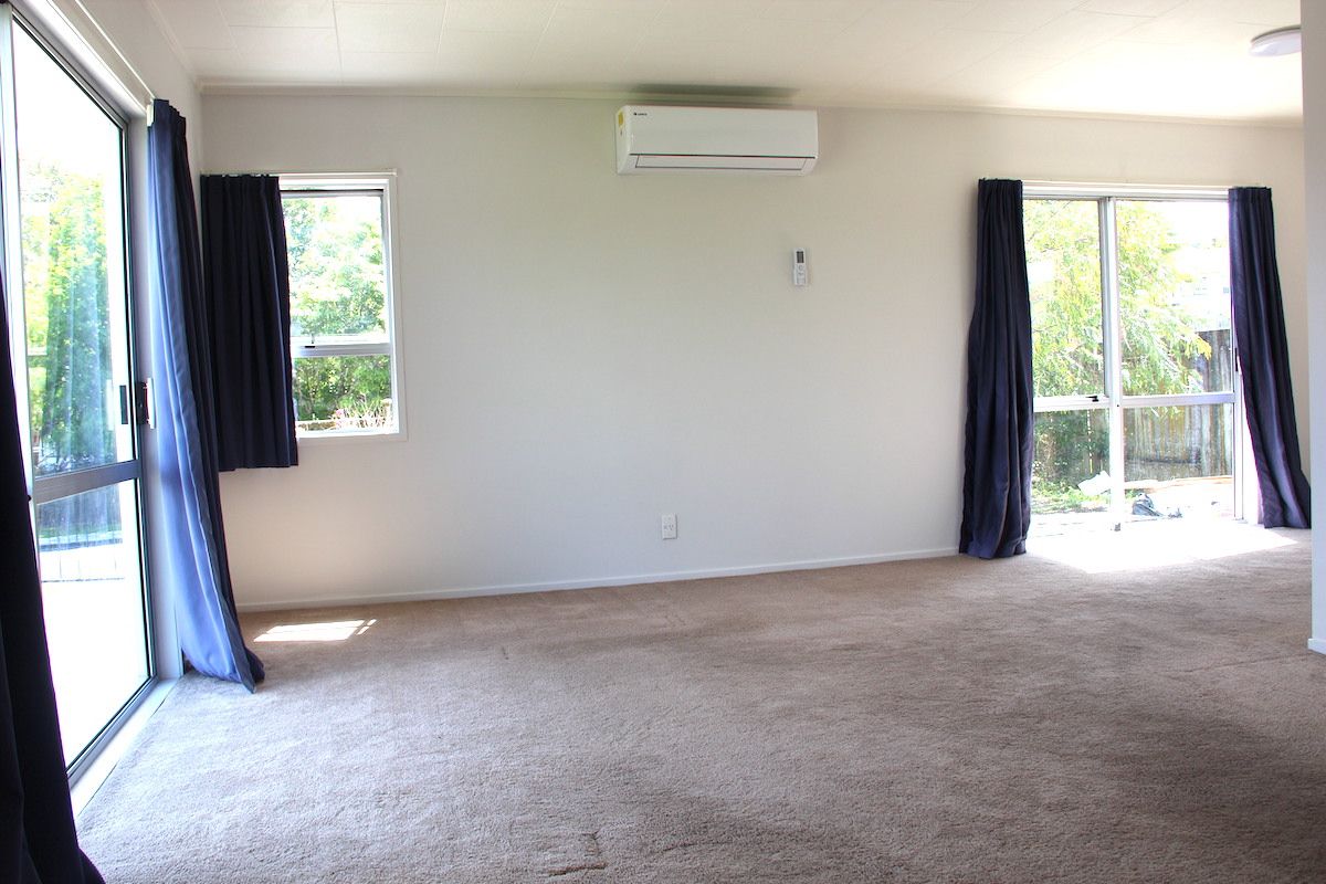 11 Sabana Place, Unsworth Heights, North Shore City