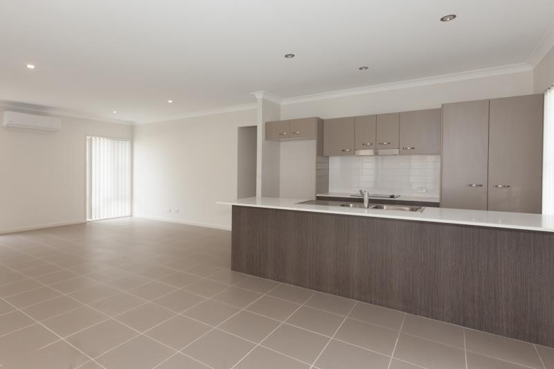 16 Carron Court, Brassall, QLD 4305