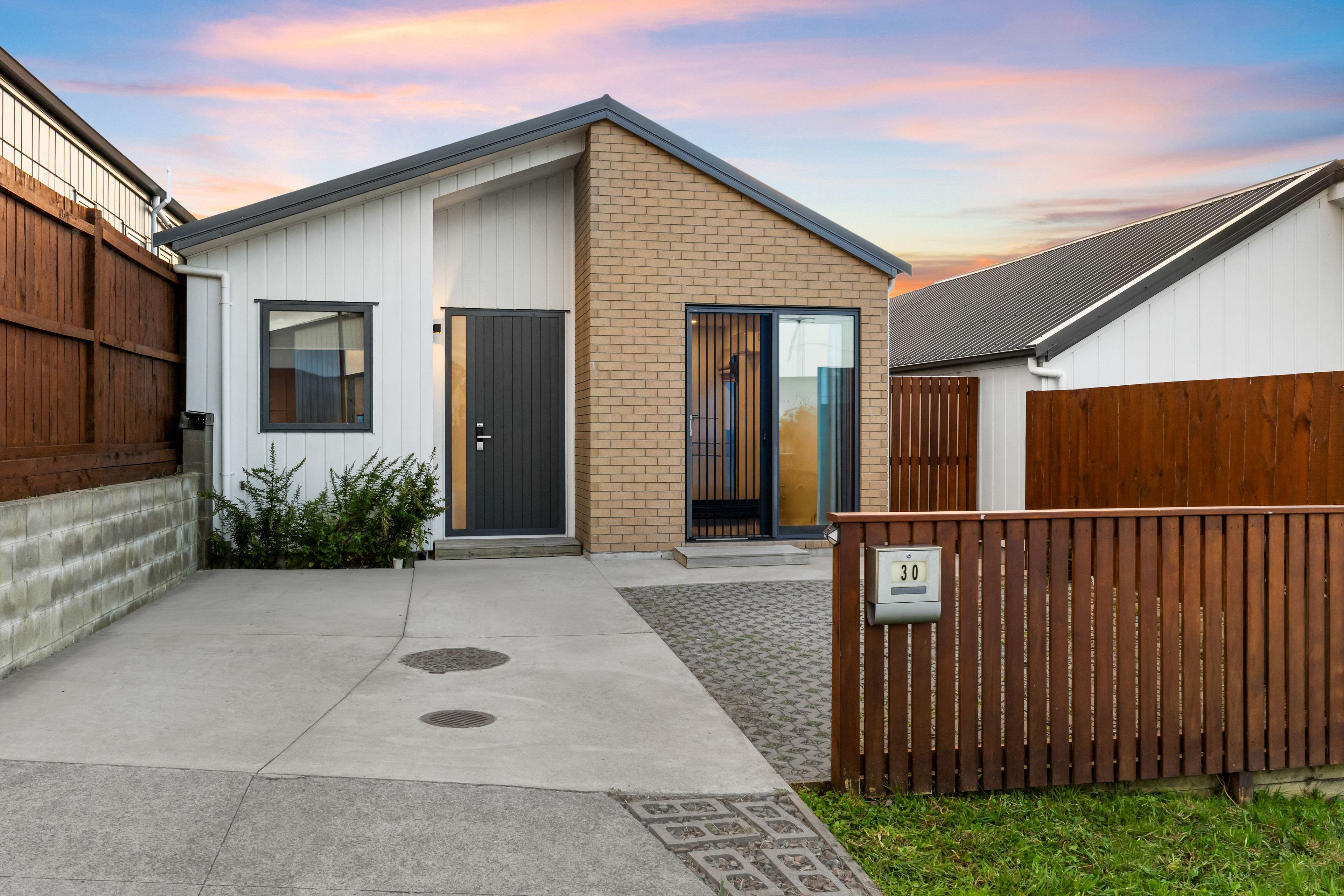 30 Morus Road, Massey, Waitakere City