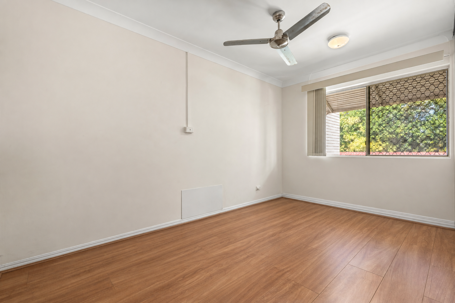 16/45 Bradman Avenue — photo 7 of 14