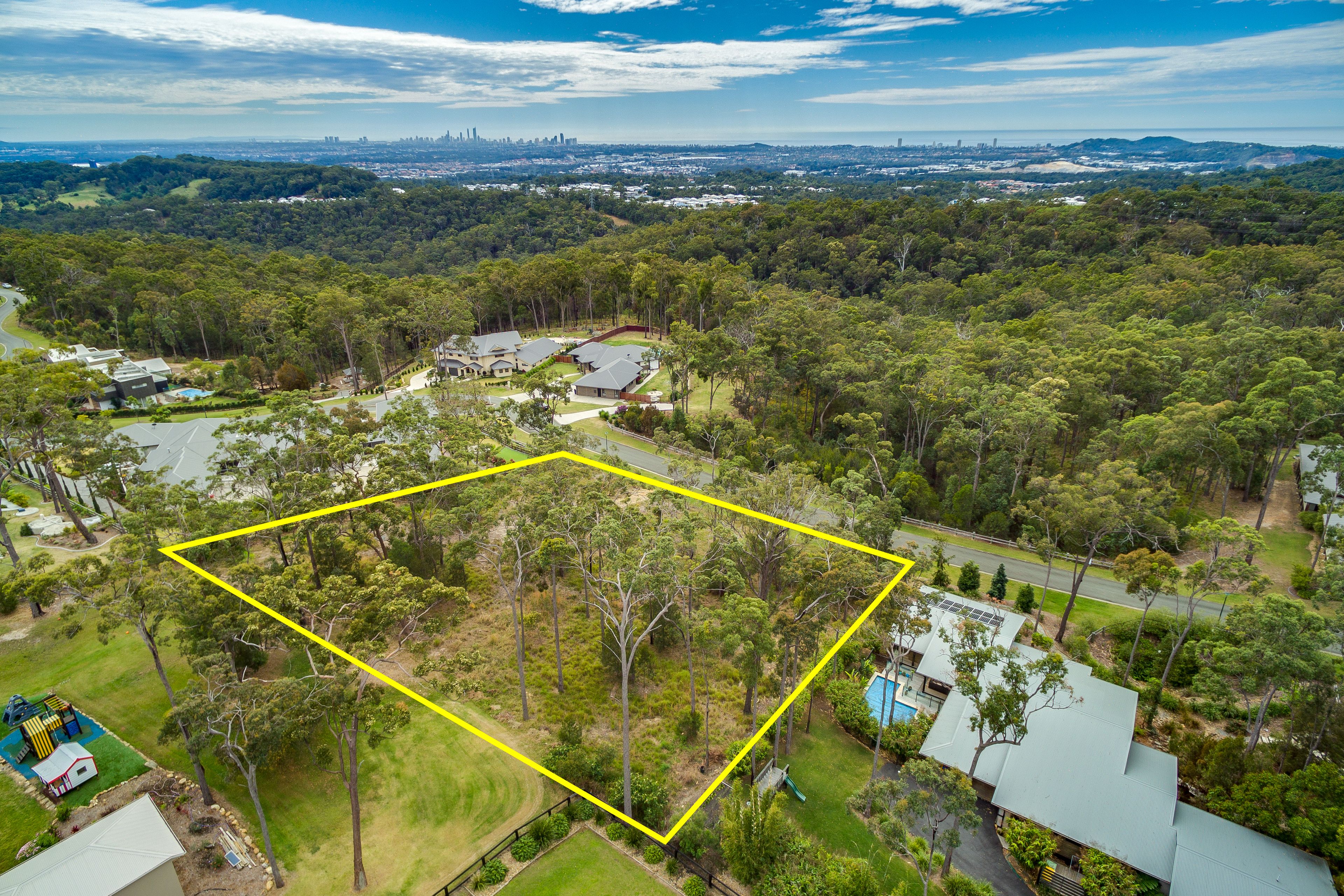 14 Ridgeview Crescent, Bonogin QLD 4213