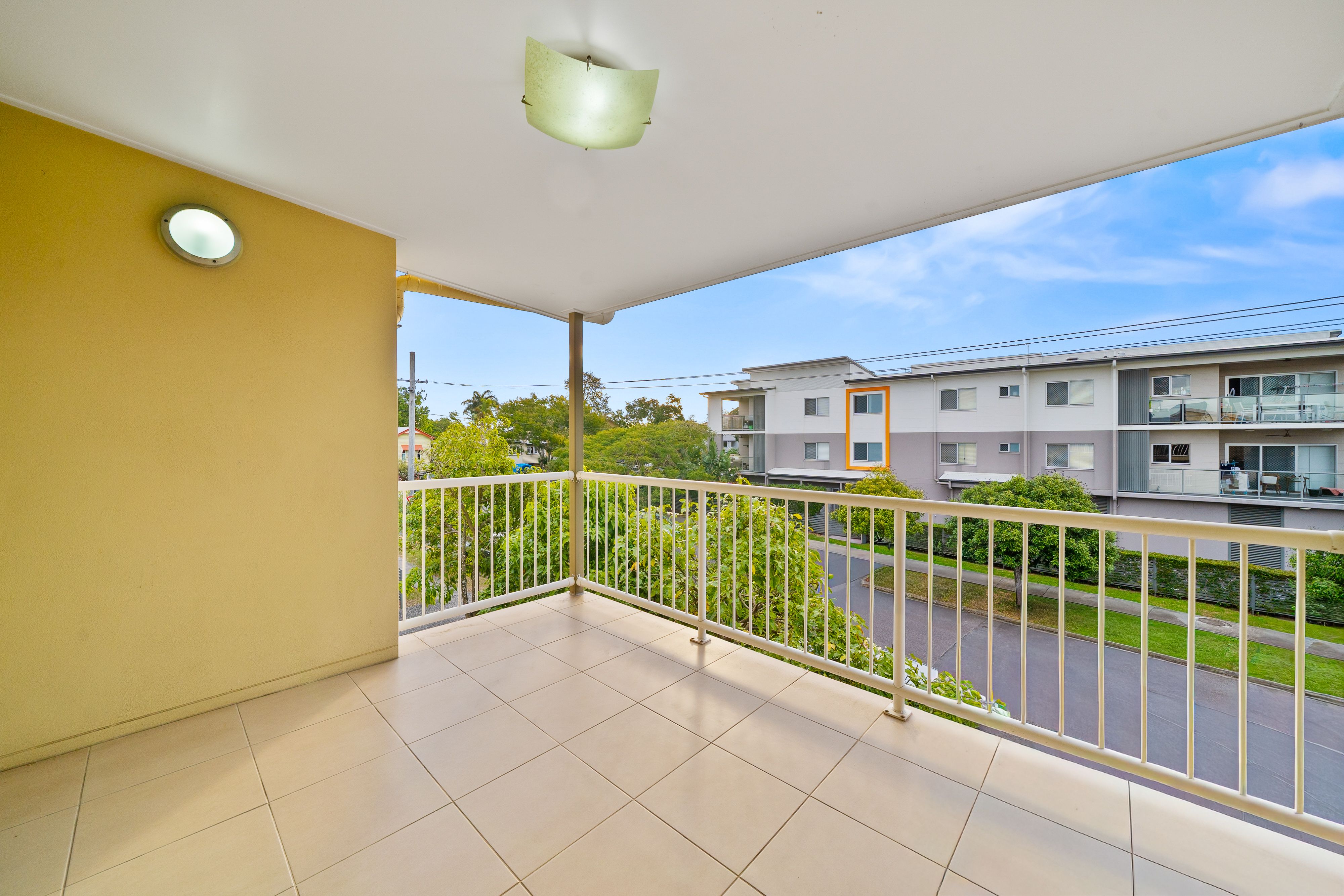 8/146 Ridge Street — photo from Ray White Toowong | Chapel Hill