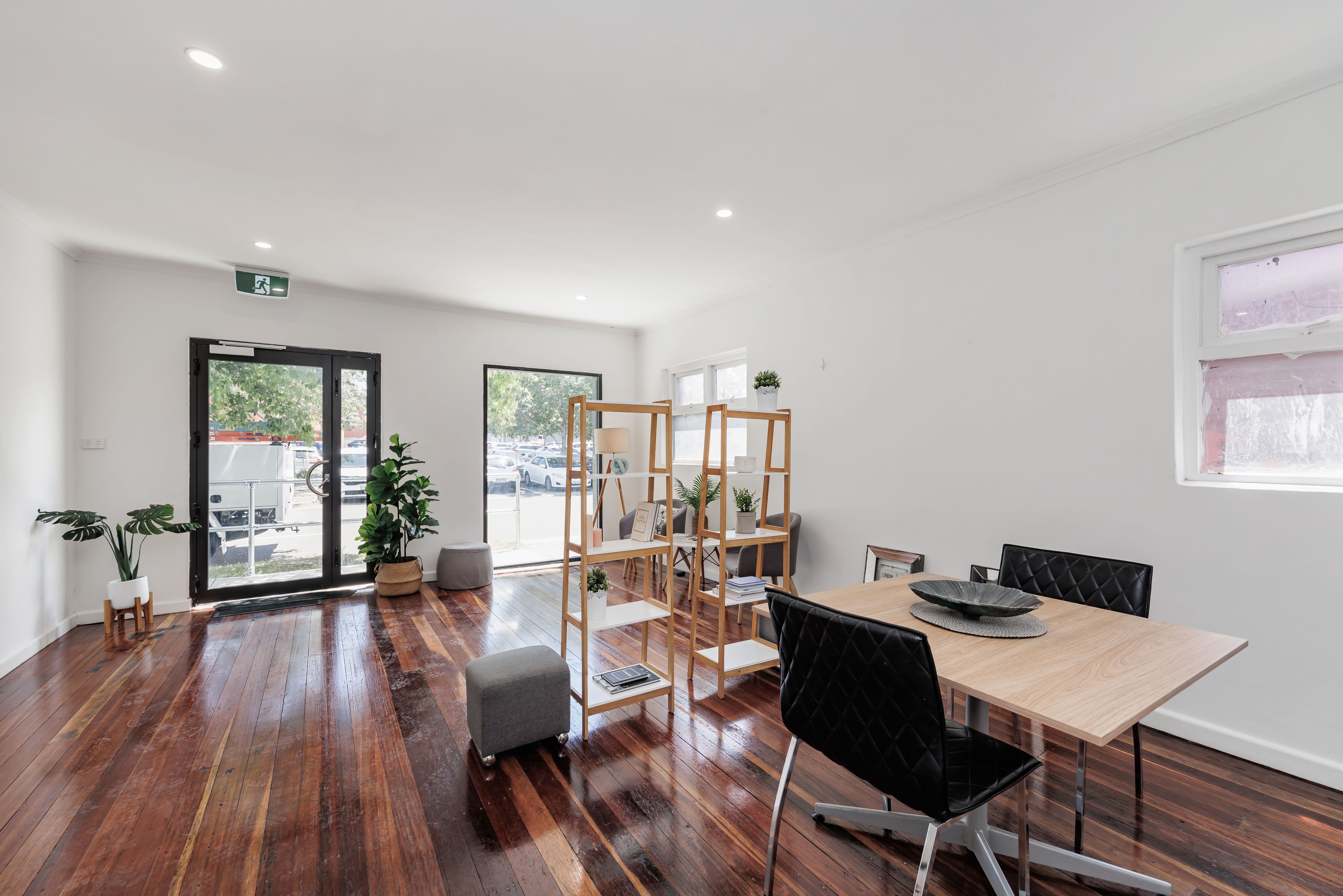 Shop 1/8 Nile Street — photo 6 of 11