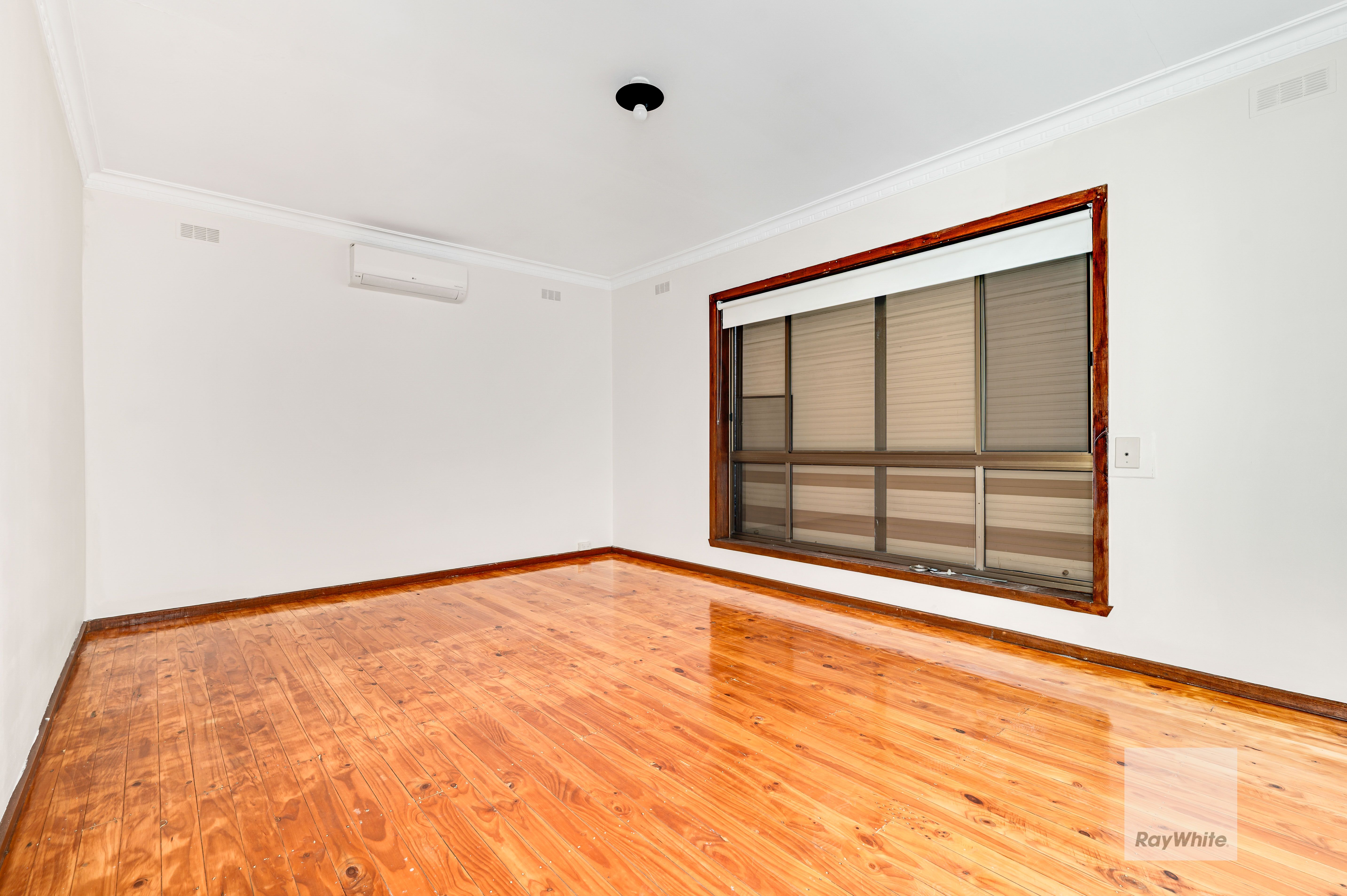 27 Grantley Drive — photo 13 of 23