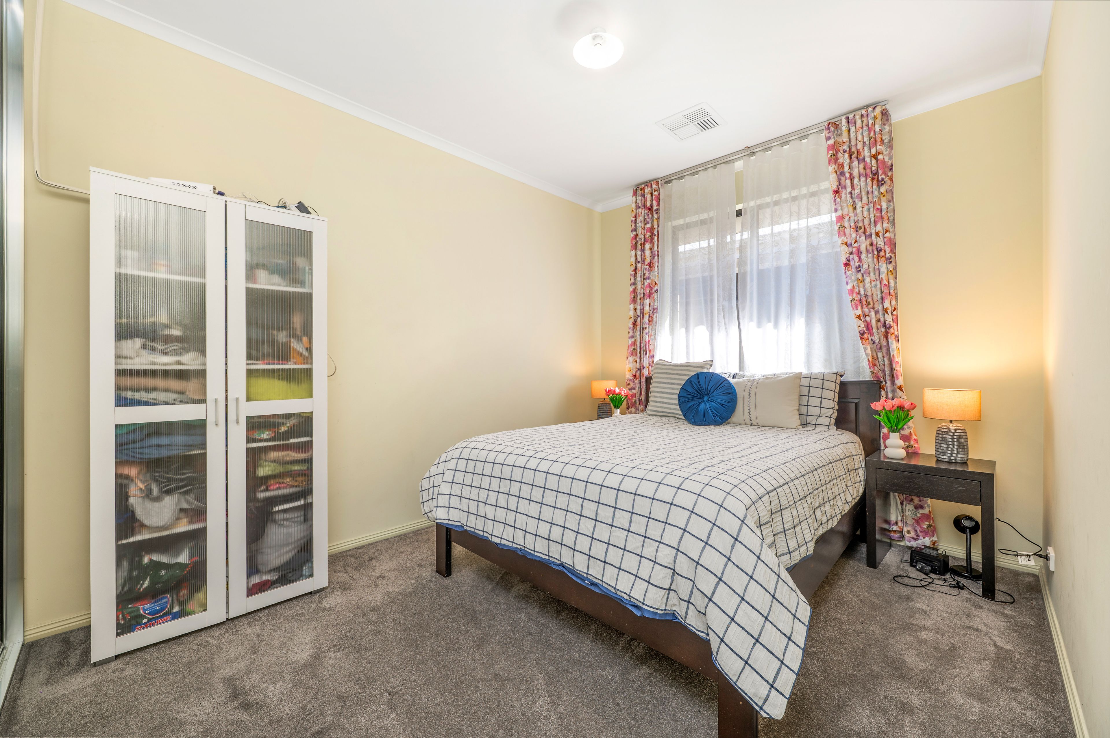 27 Montague Road — photo 16 of 20