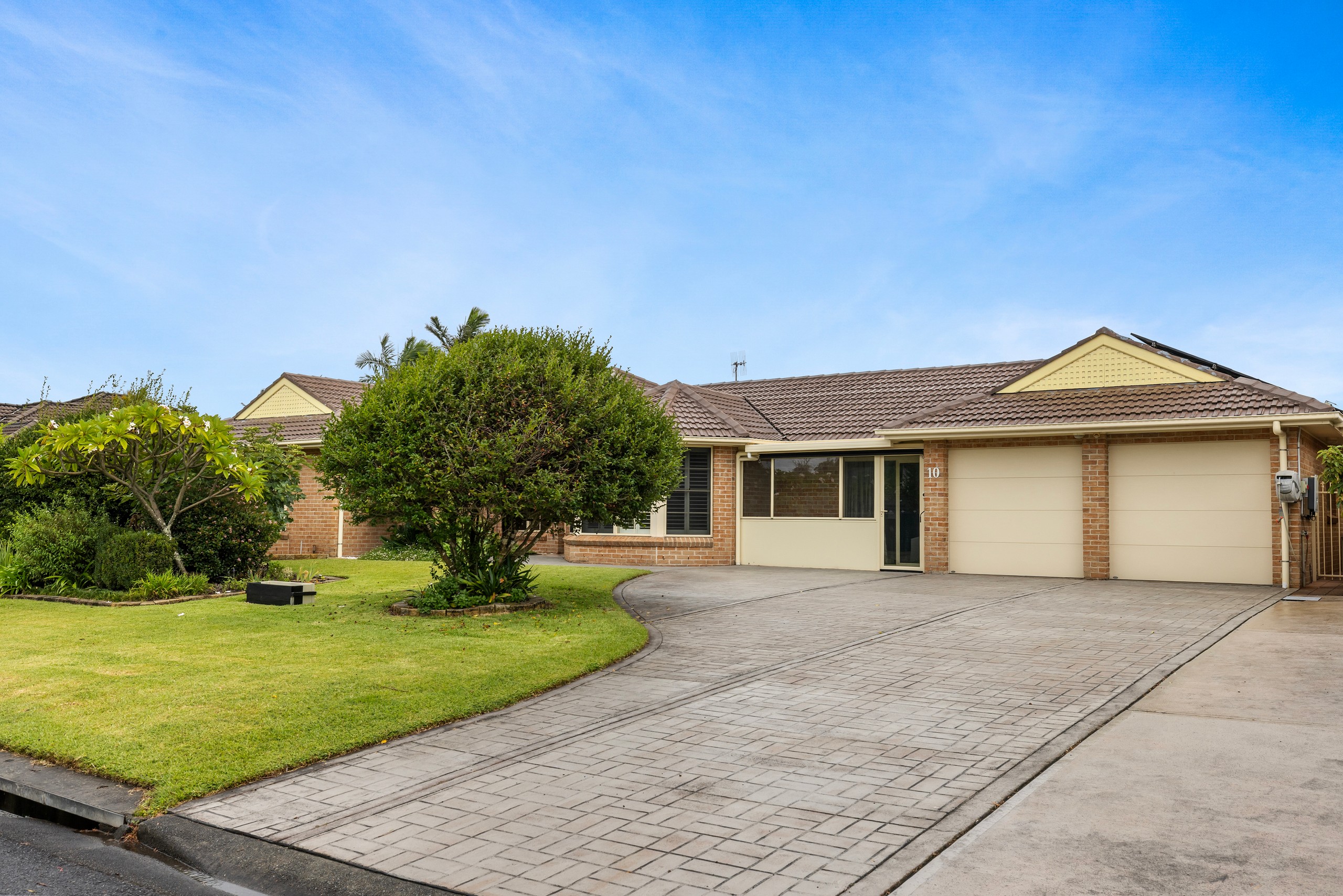 10 Whitesands Road, Fingal Bay, NSW 2315