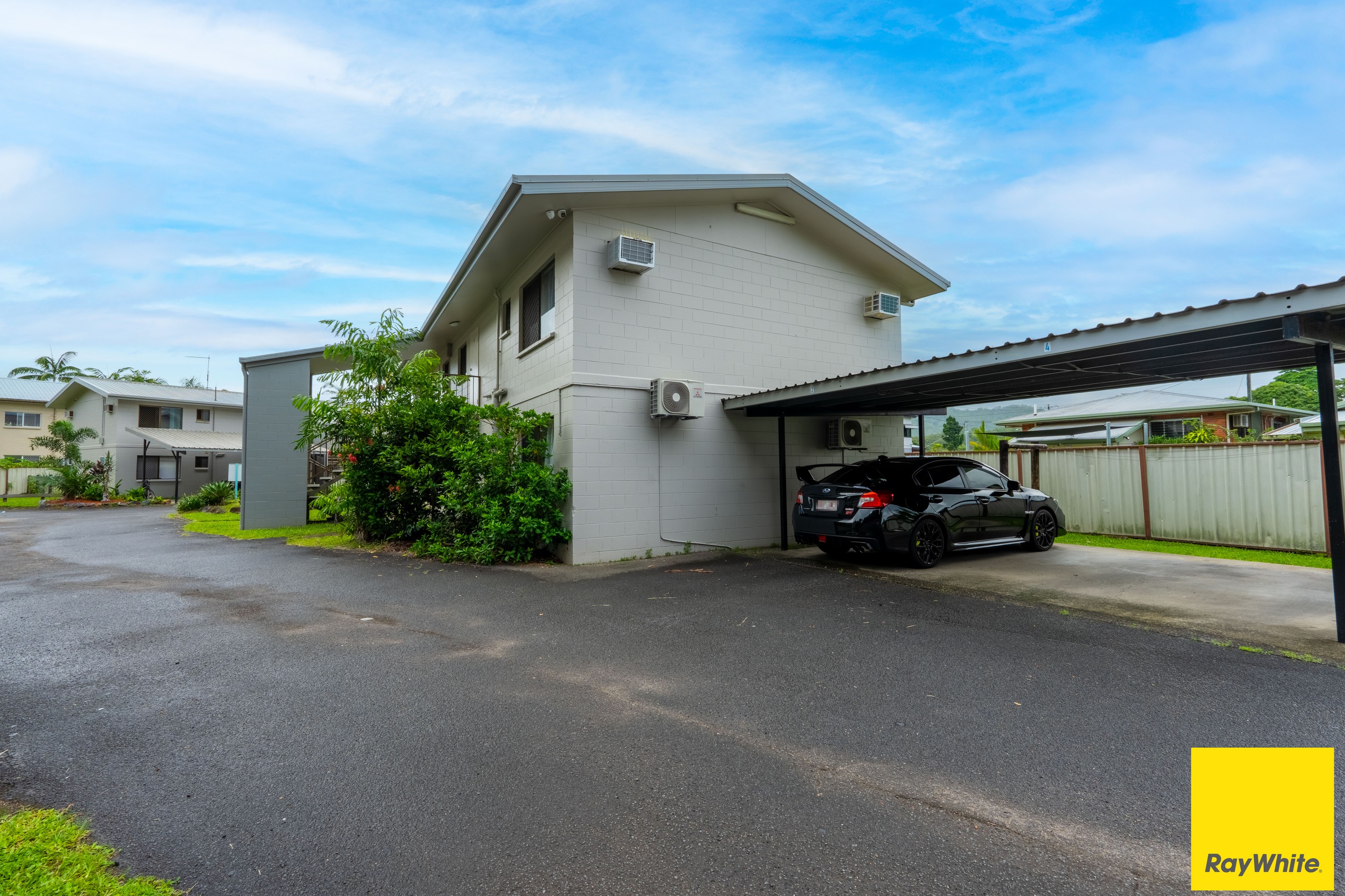 2/64 Pease Street, Manoora, QLD 4870