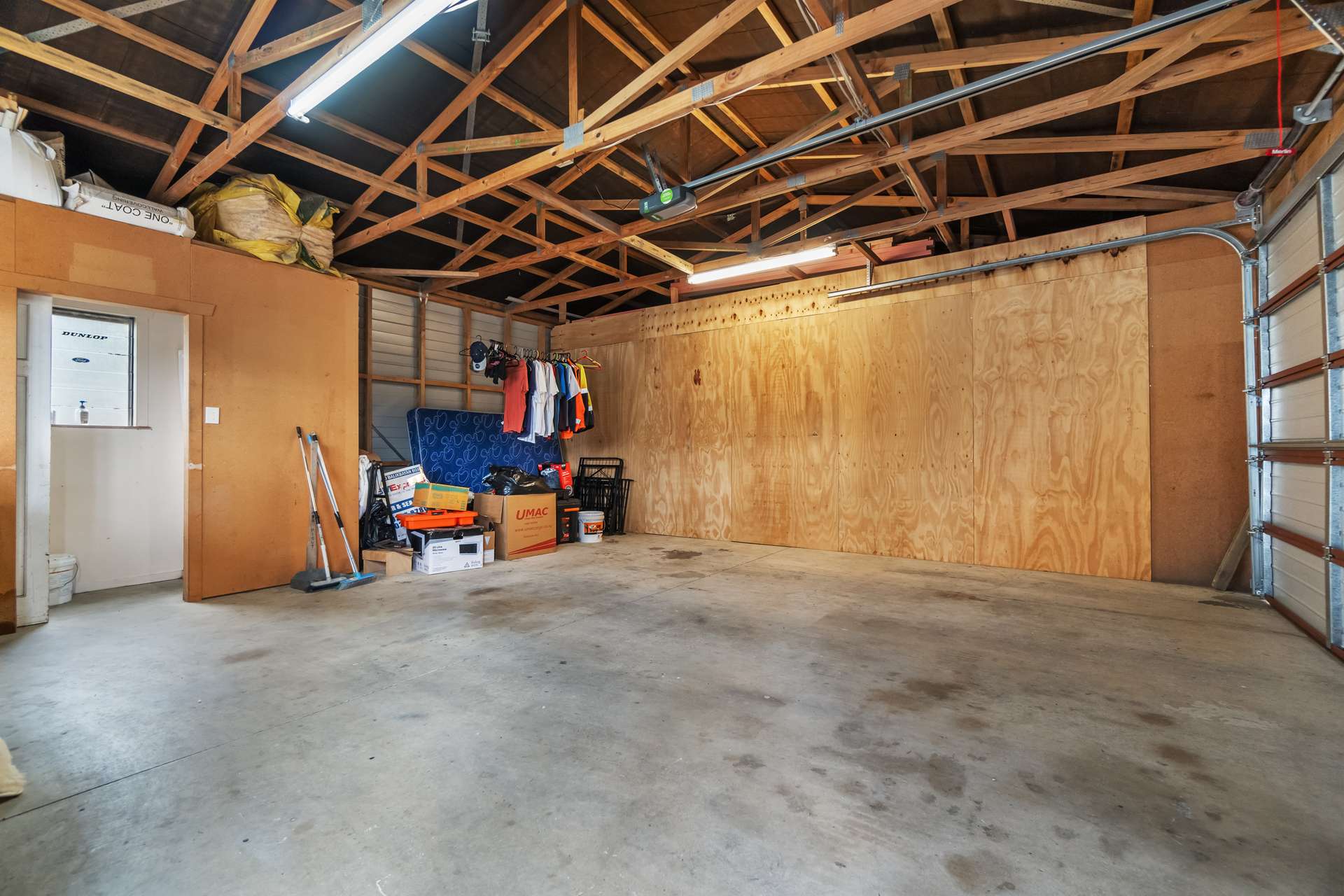 475 Mutu Street photo 11