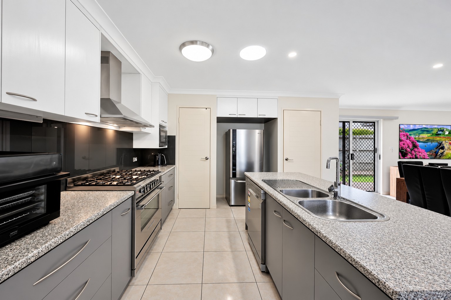 28 Coral Garden Drive, Kalkie, QLD 4670