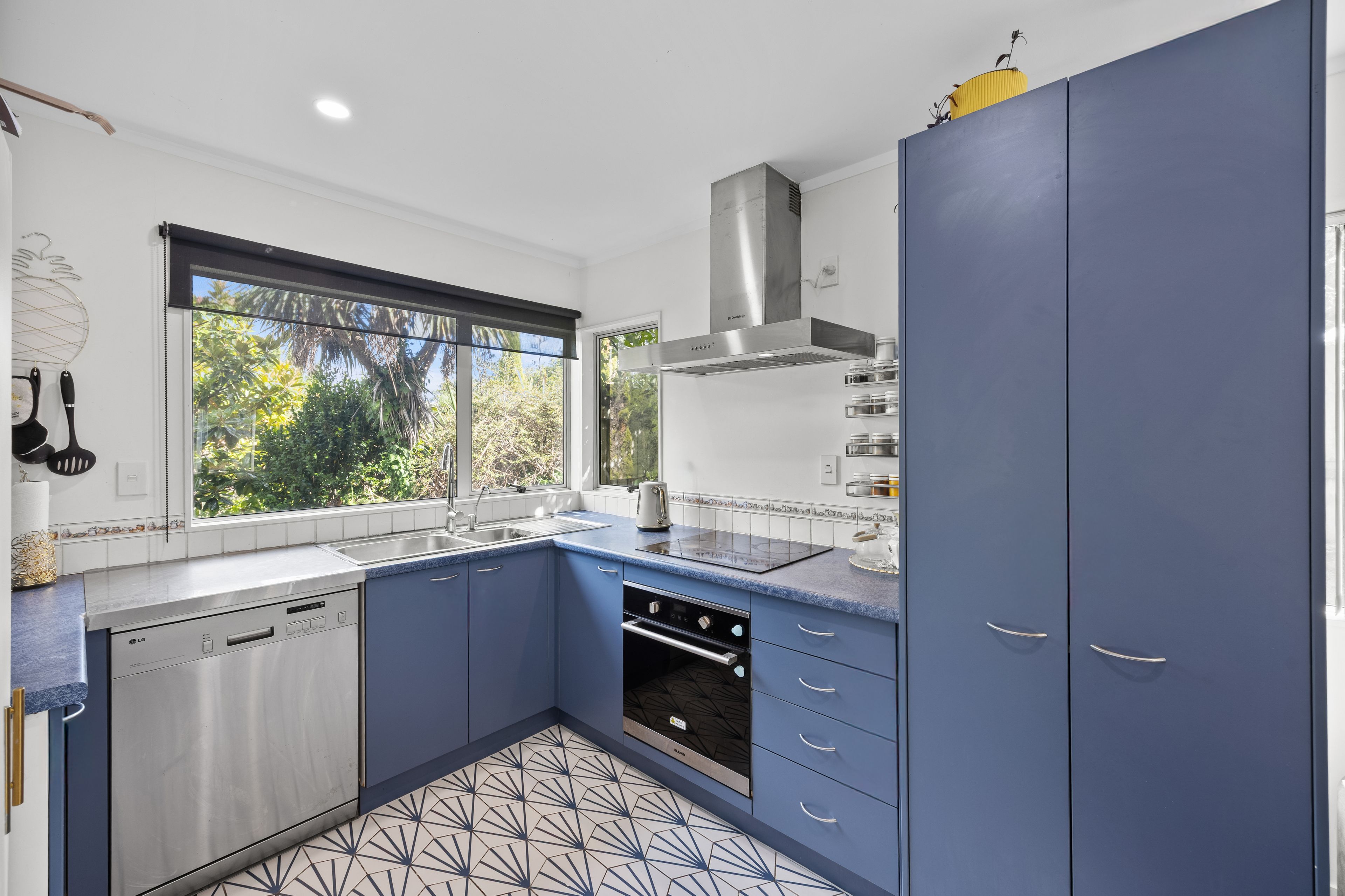 18 Kona Crescent, Henderson, Waitakere City