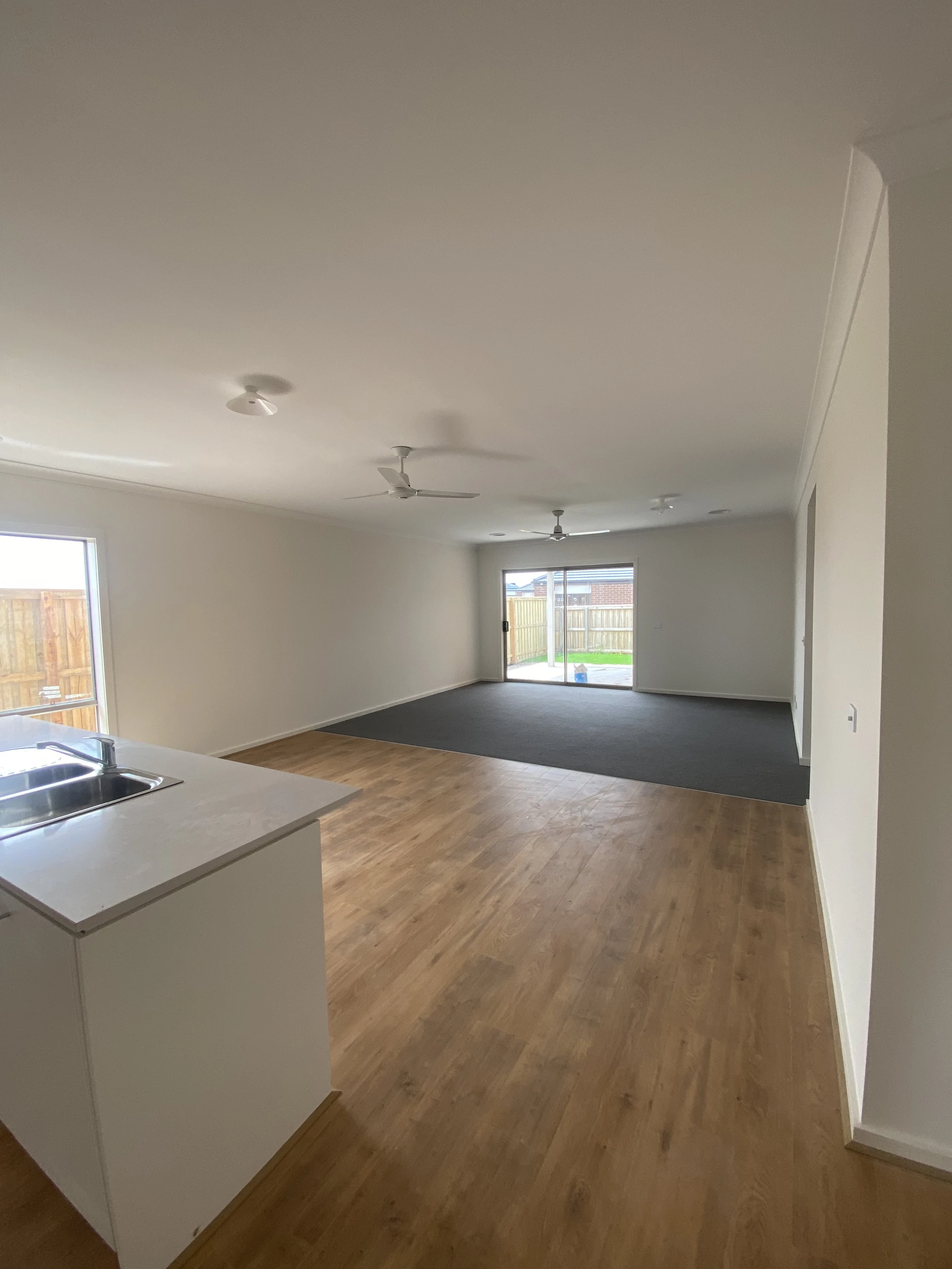 14 Lindberg Street, MANOR LAKES, VIC 3024