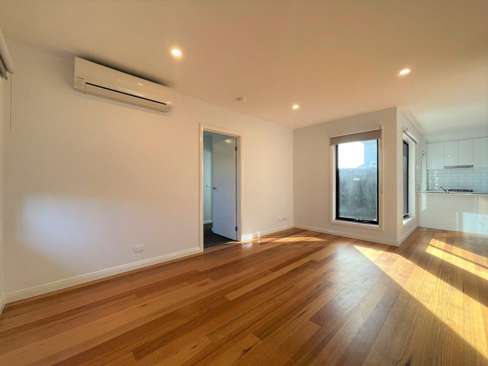 1/26 Thackeray Road, Reservoir, VIC 3073