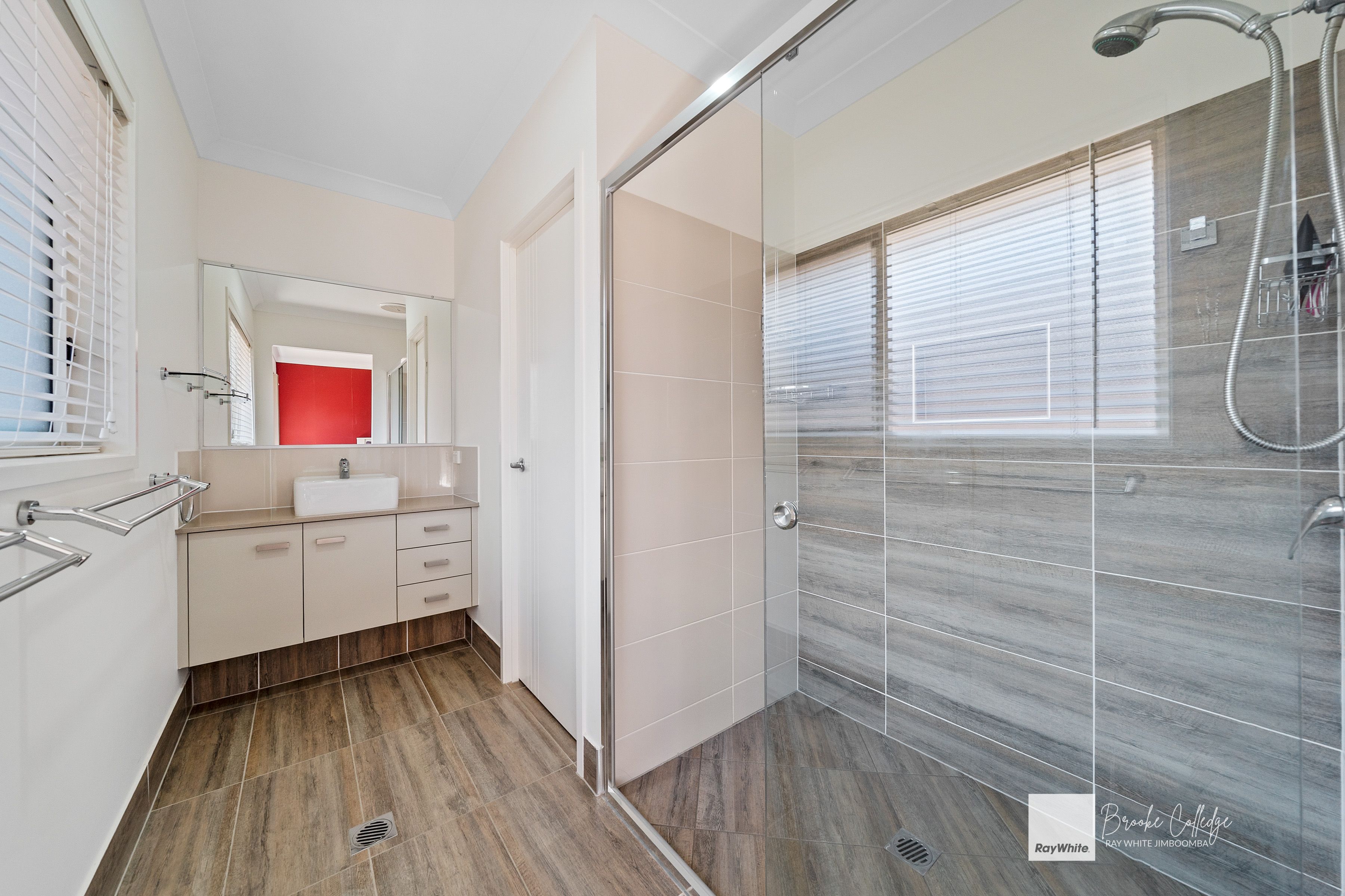 7 Birdwing Crescent — photo 15 of 28