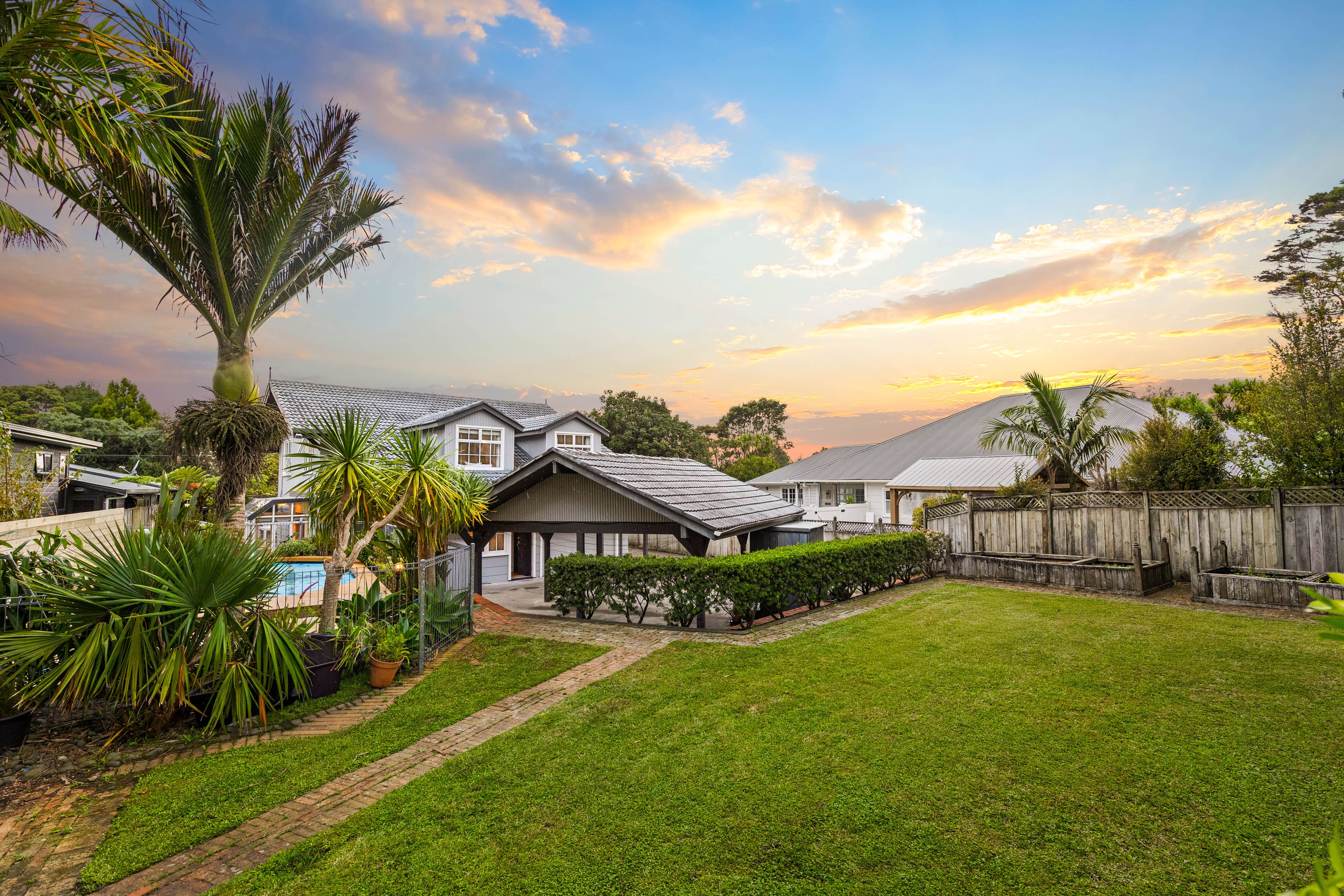 16 Awhiorangi Promenade, Swanson, Waitakere City