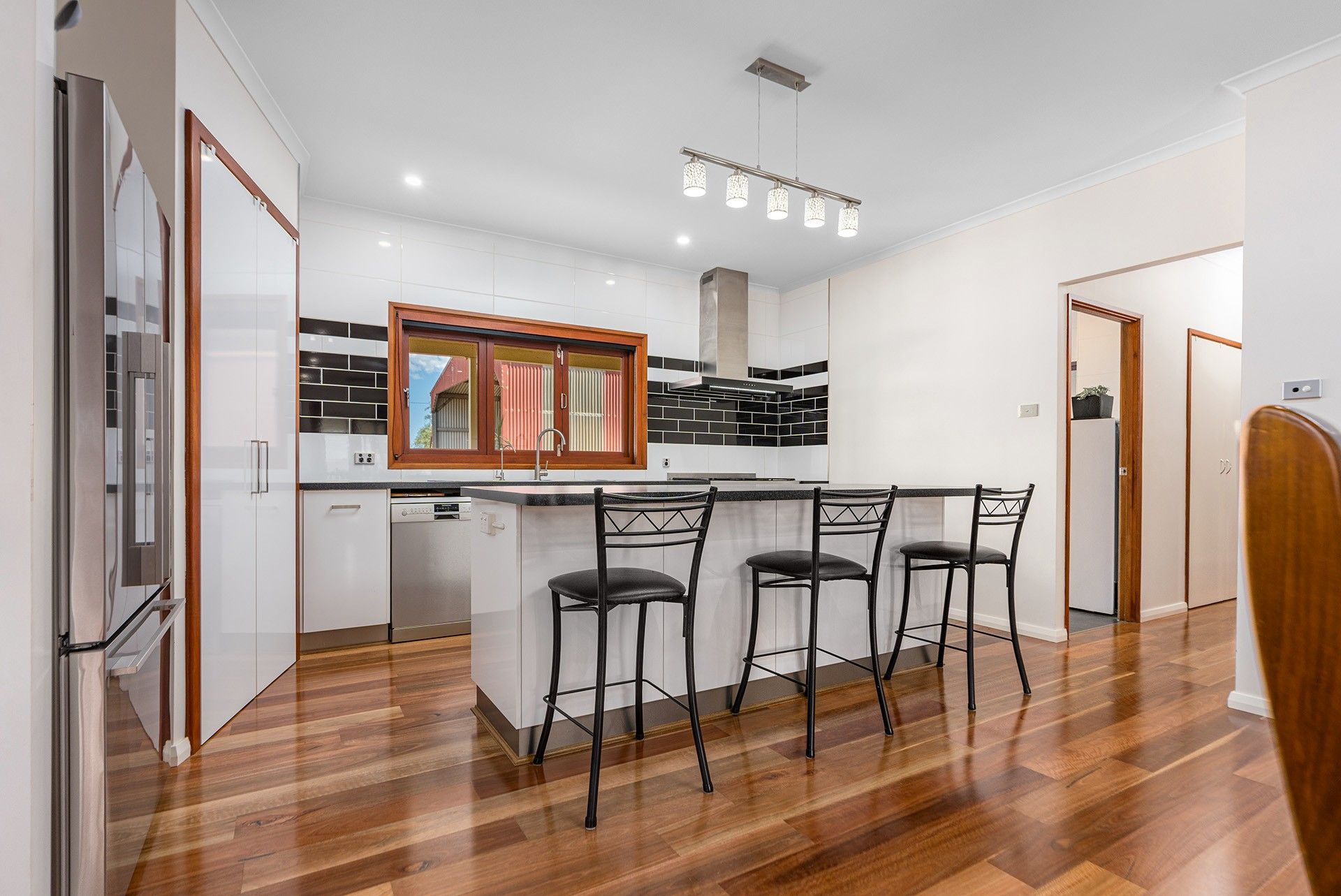 25 Harney Street — photo 6 of 28