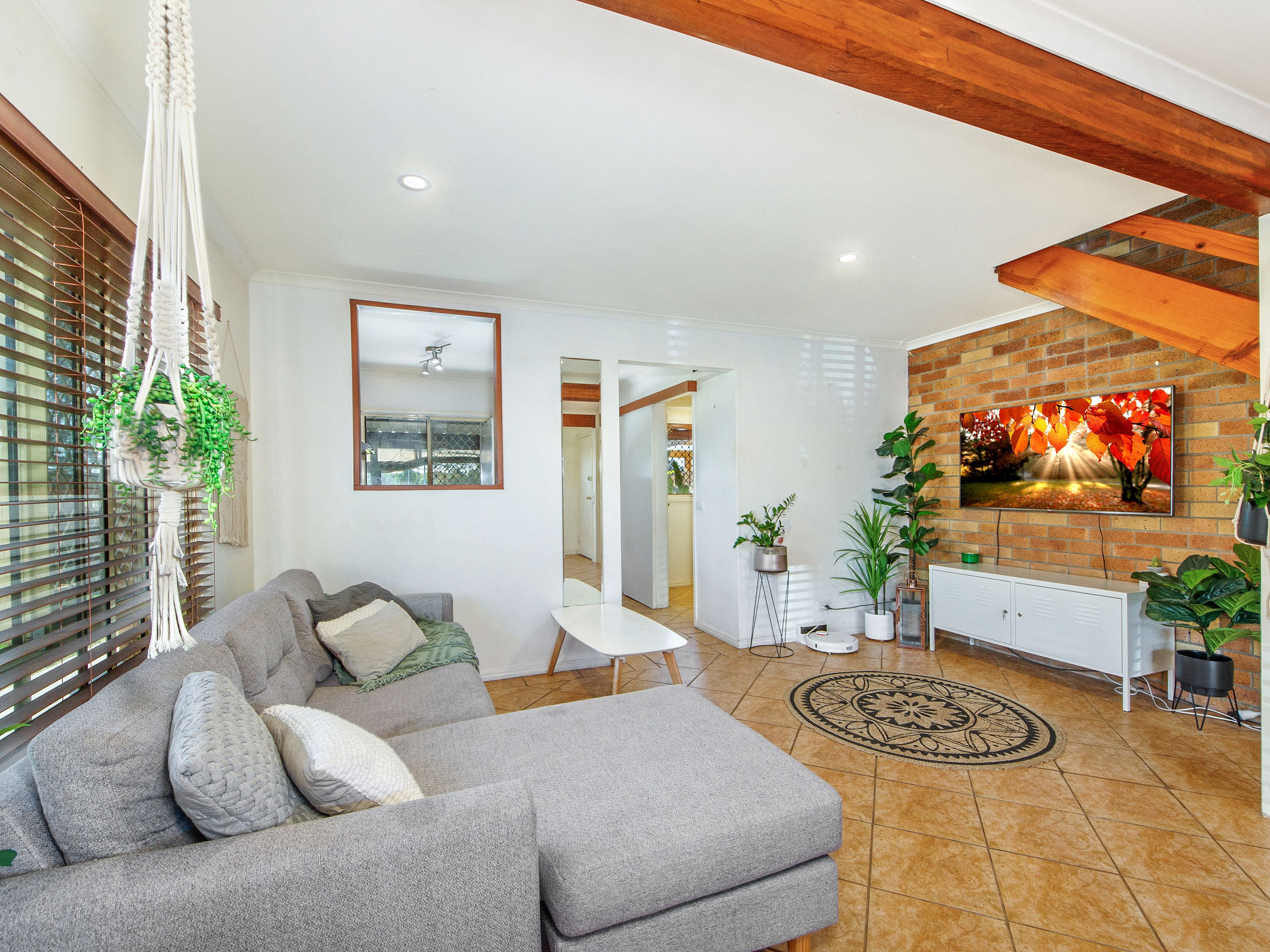 159 Pappas Way, Carrara QLD 4211