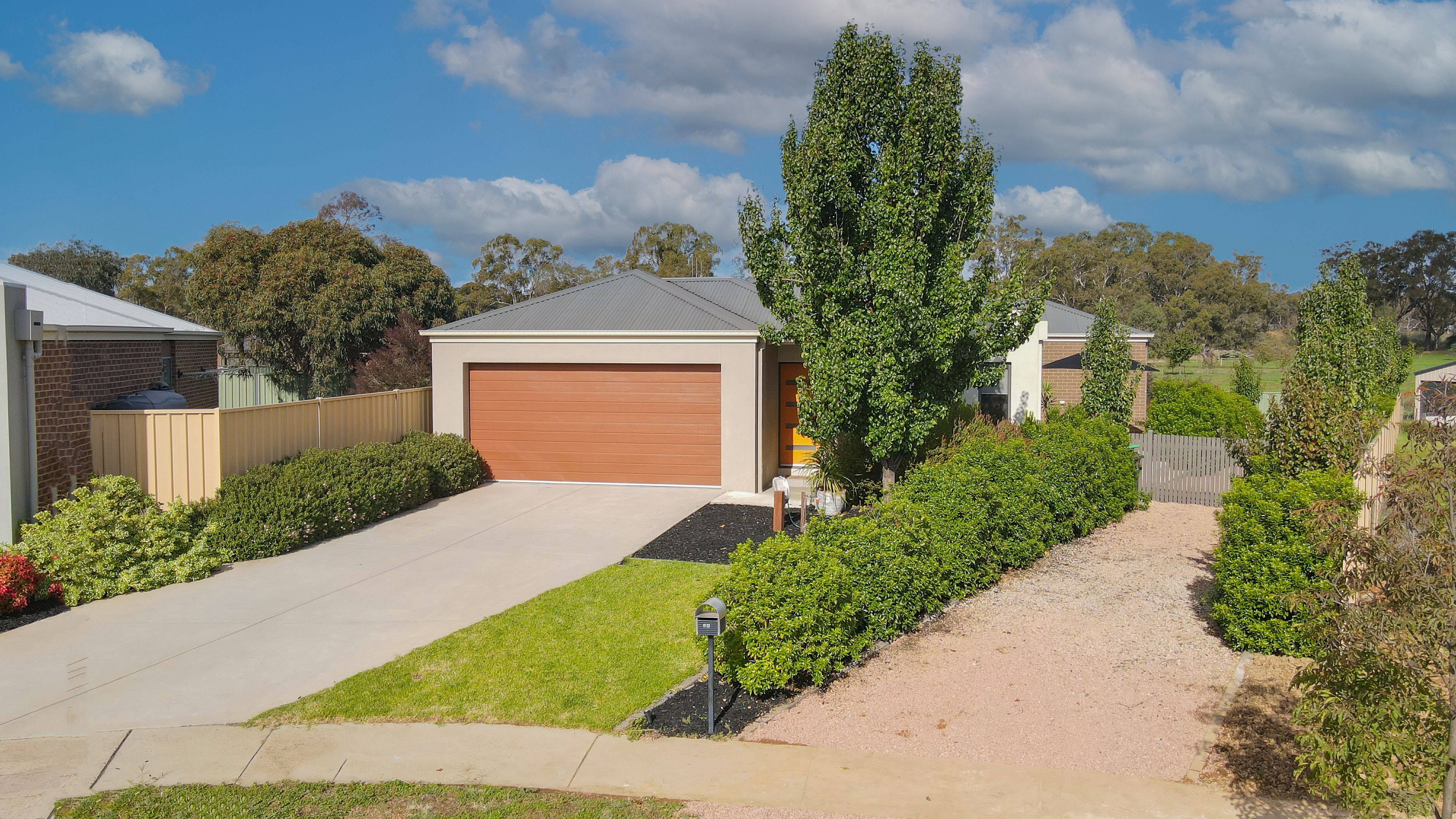 8B Lindsay Court, Strathfieldsaye, VIC 3551