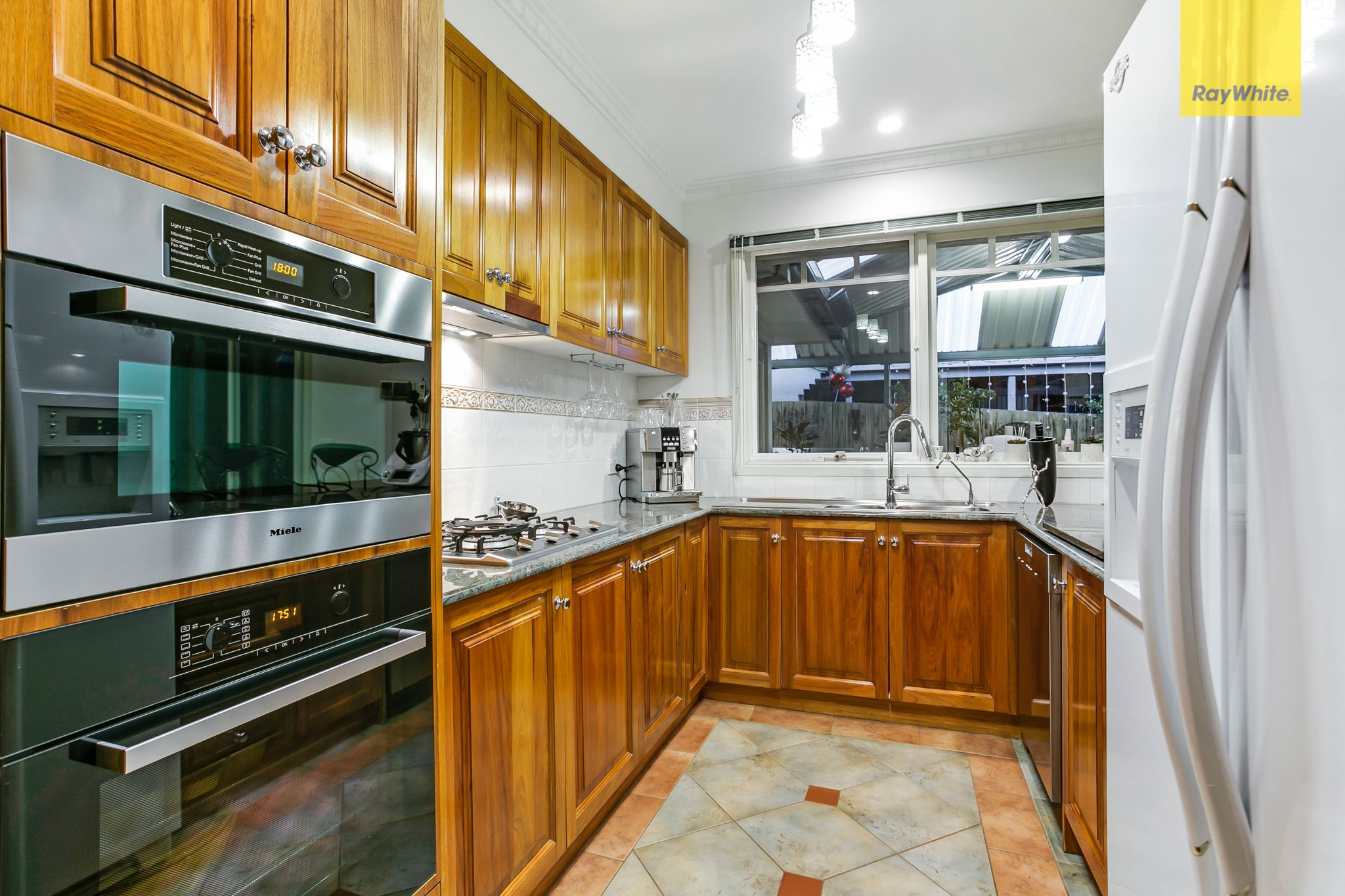 42 Pecks Road, Sydenham, VIC 3037