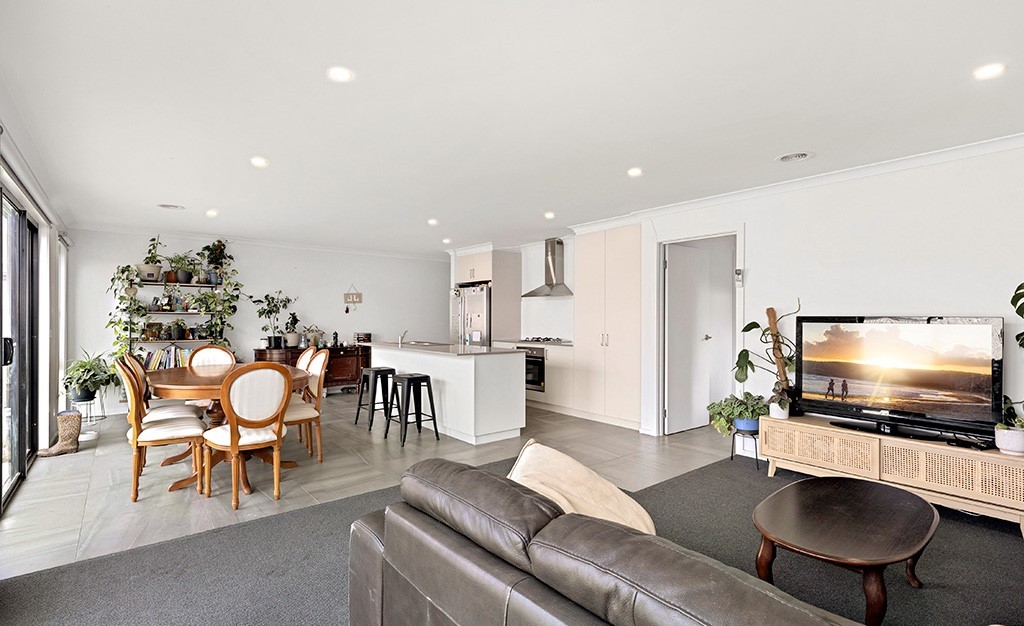 11 Swan Boulevard, WINTER VALLEY, VIC 3358