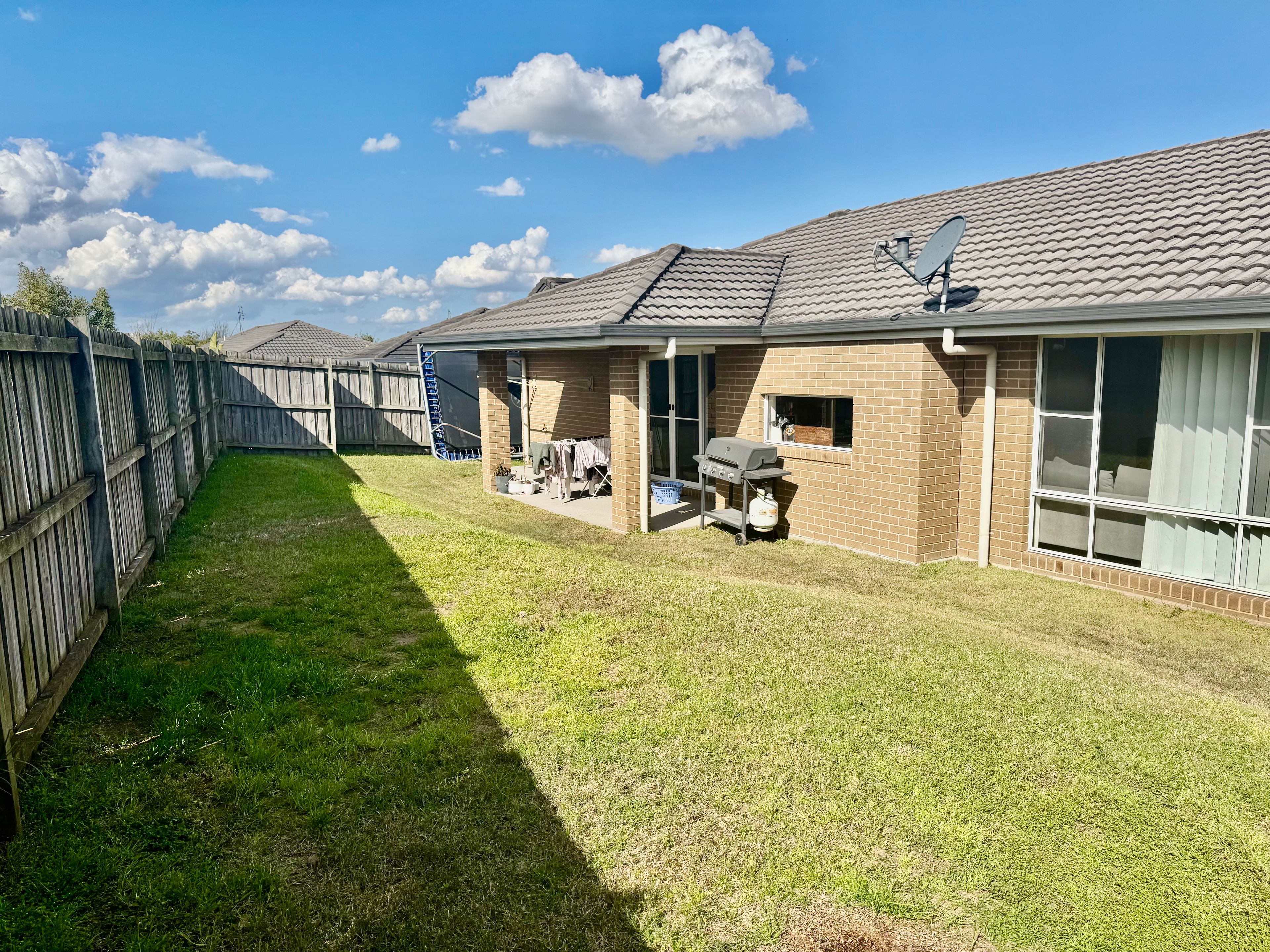 37 Cockatoo Ridge, Aberglasslyn, NSW 2320