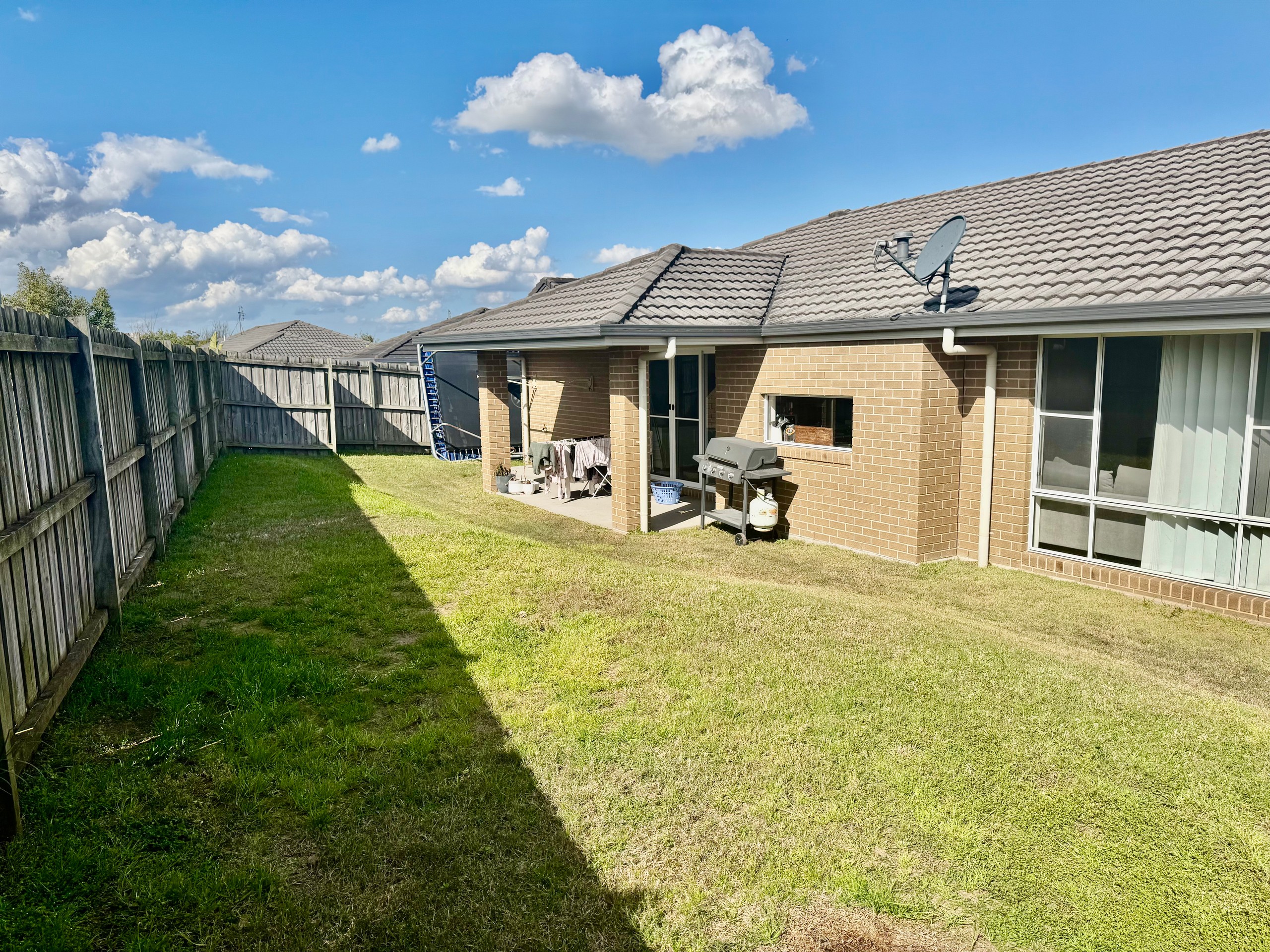 37 Cockatoo Ridge, Aberglasslyn, NSW 2320