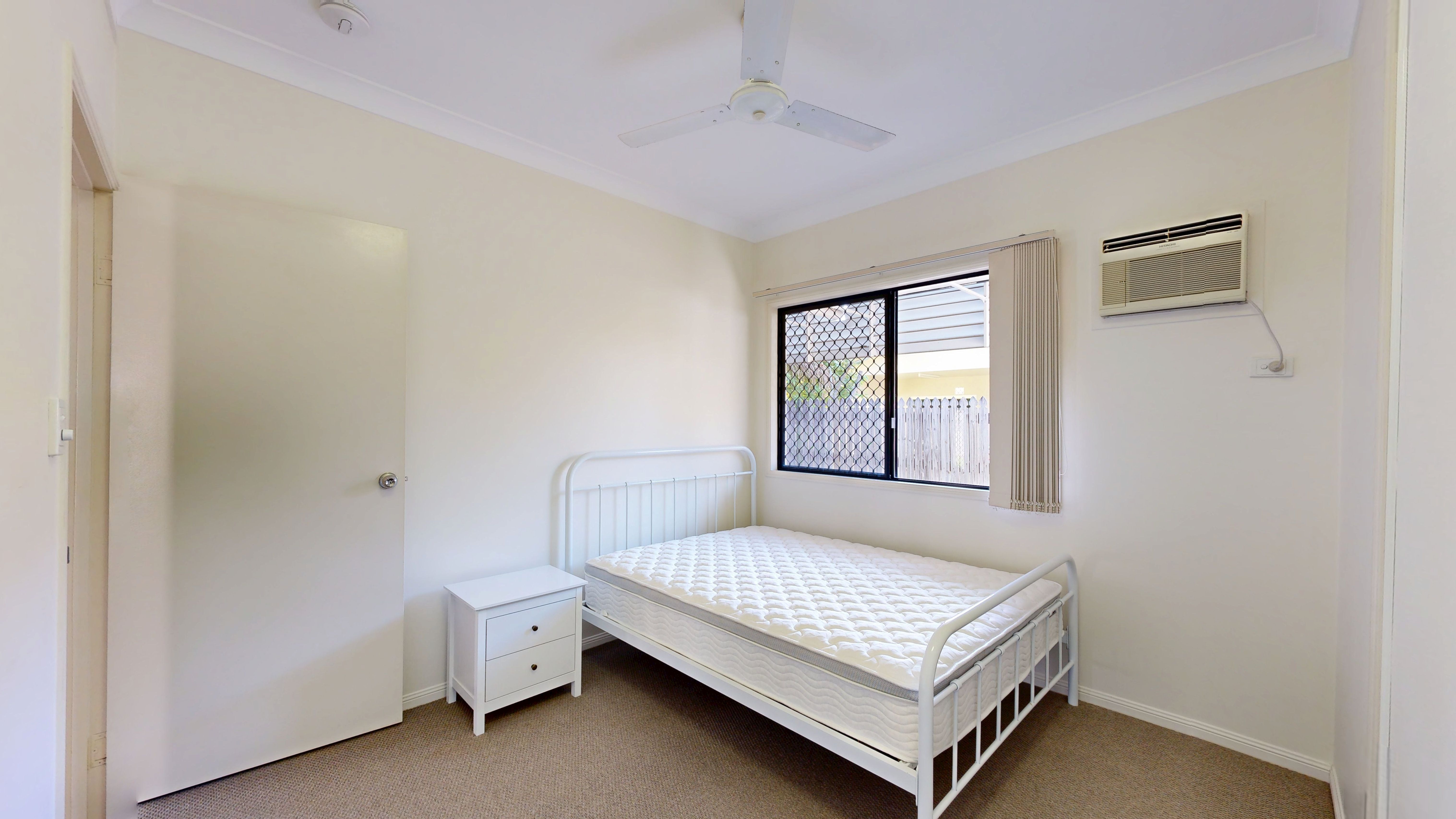 47 Regatta Crescent — photo 8 of 18
