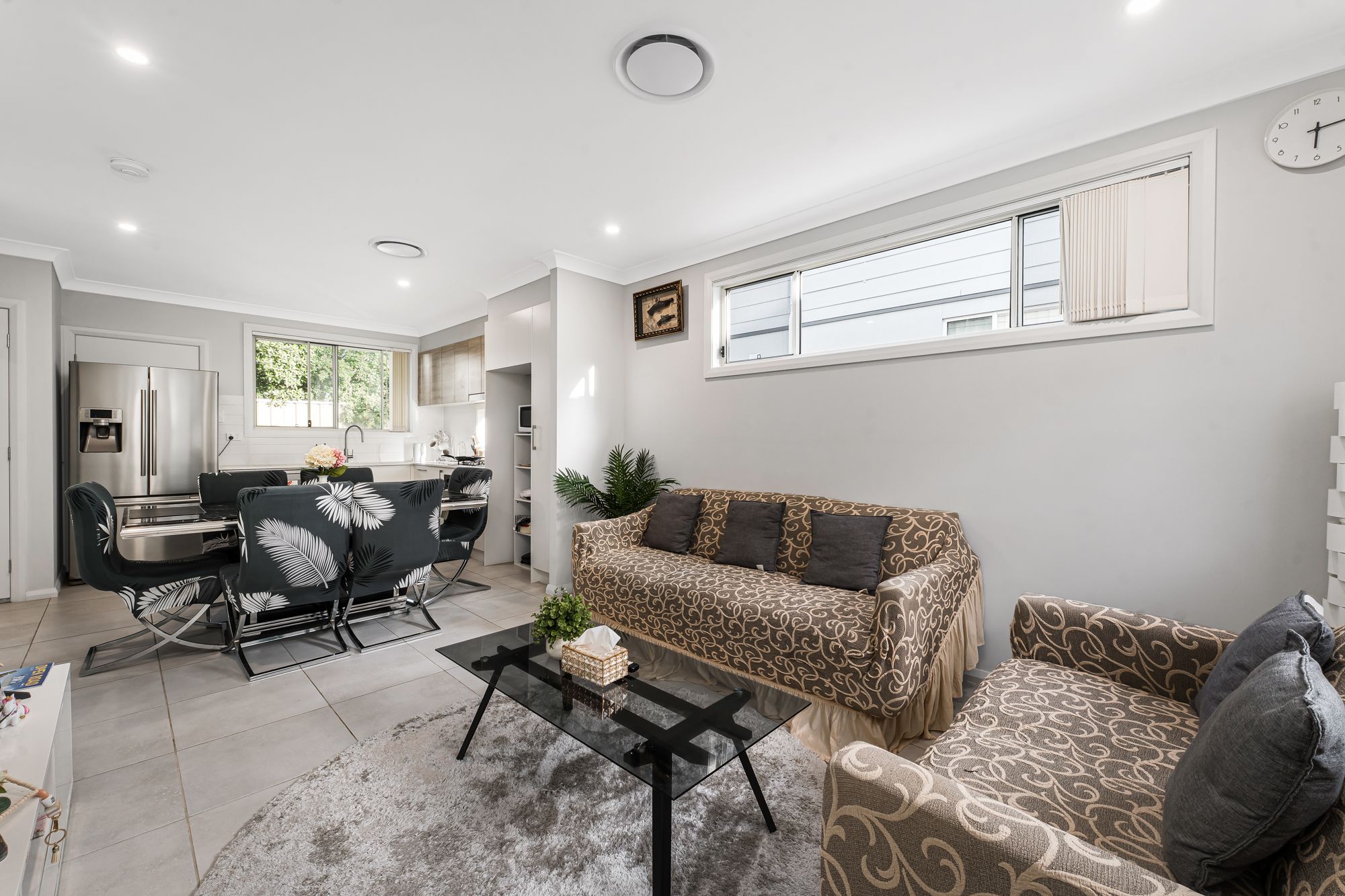 8/26-28 Canberra Street, Oxley Park, NSW 2760