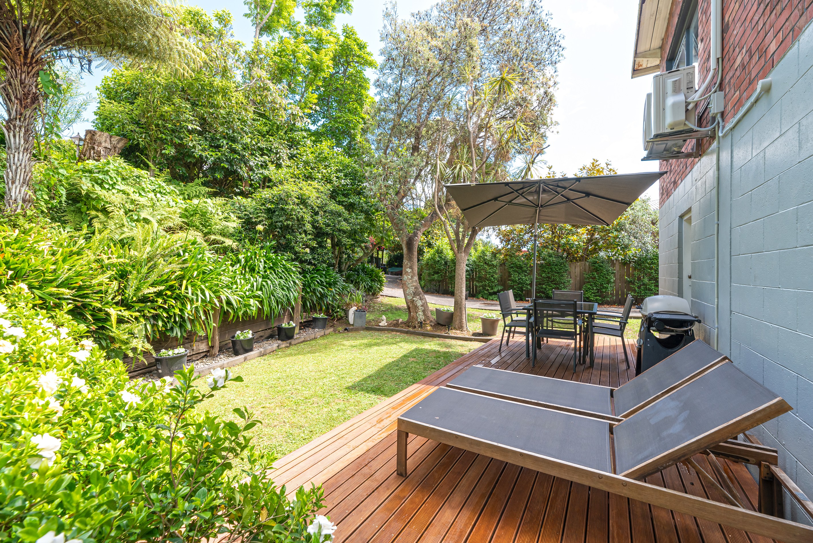 2/37 Eaton Road, Hillsborough, Auckland City