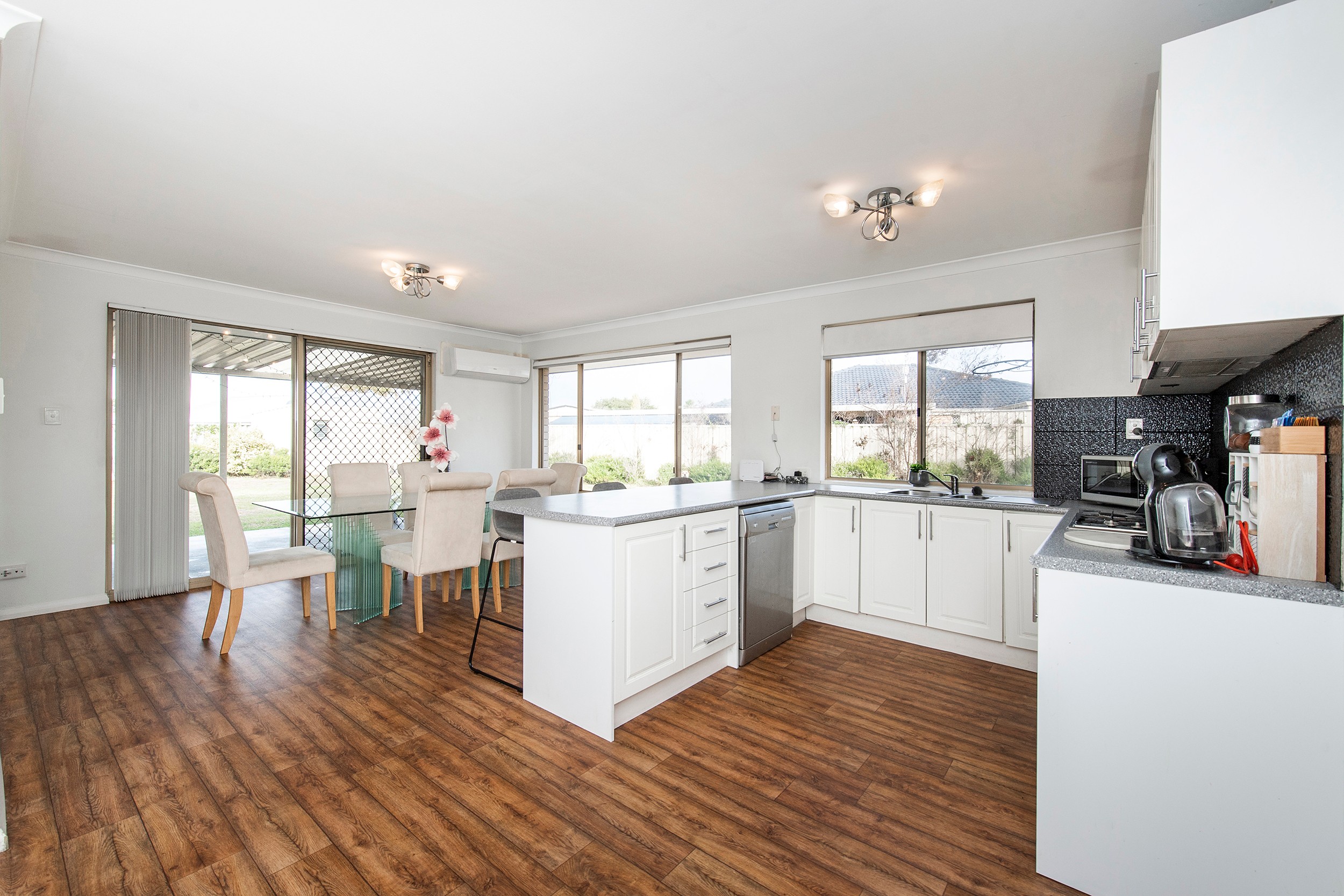37 Discovery Crescent, Port Kennedy, WA 6172