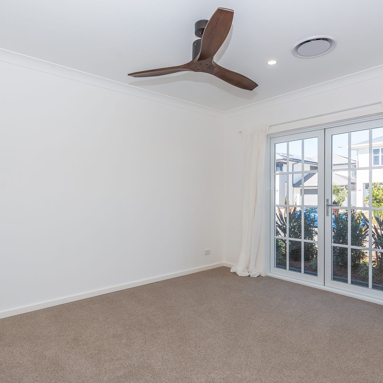 18 Voyage Street, Newport, QLD 4020