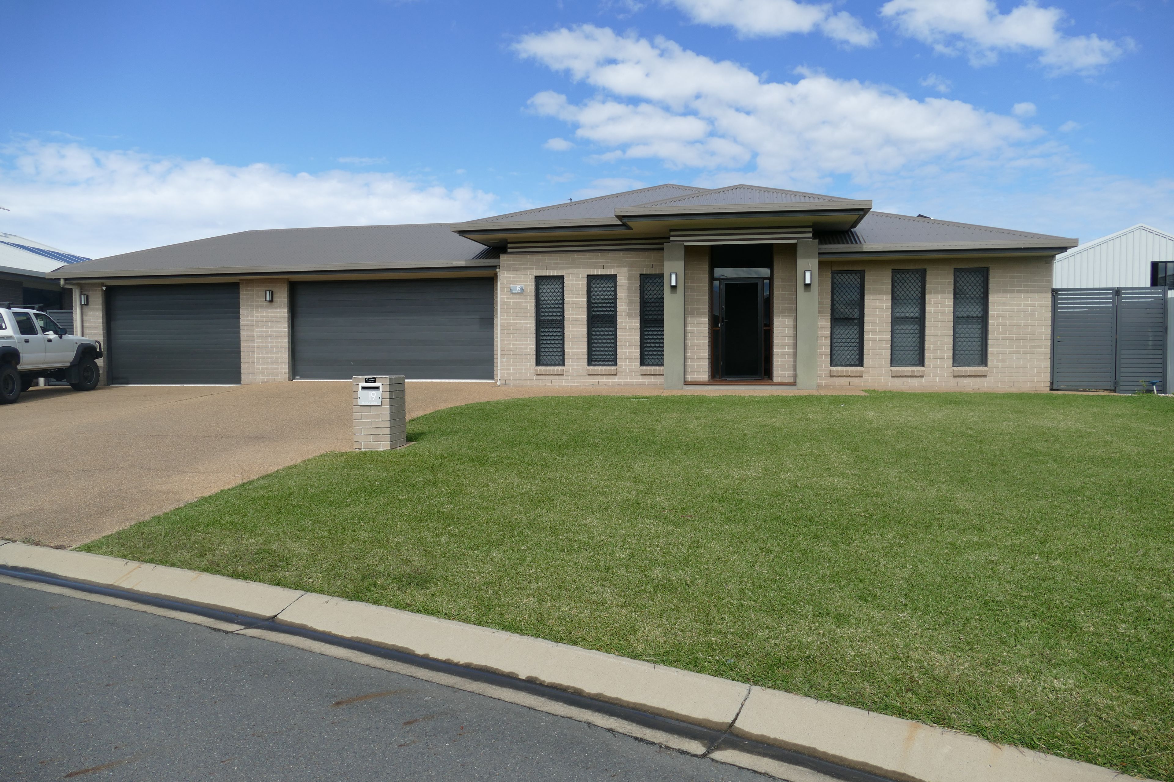 19 Mistletoe Avenue, Norman Gardens QLD 4701