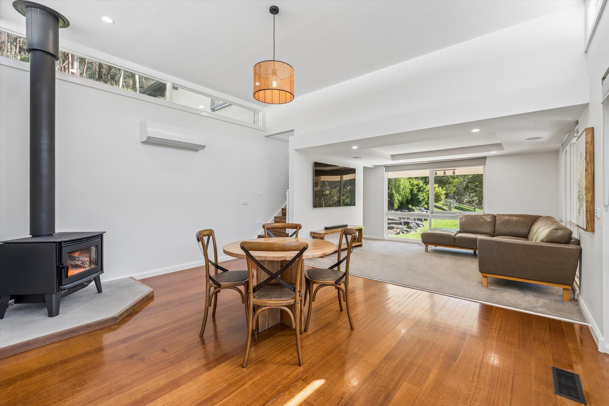 19 Dealbata Road, Upwey, VIC 3158