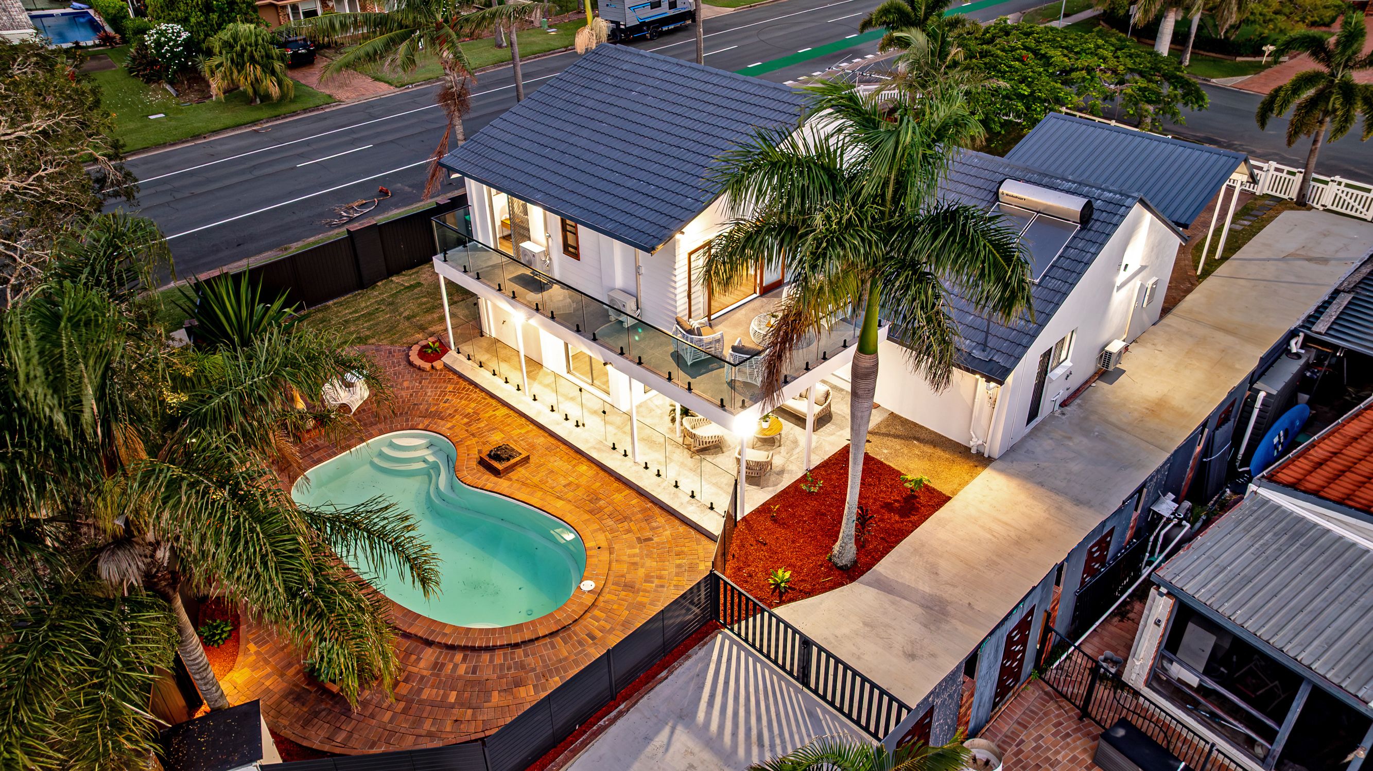 1 Courageous Court, Newport, QLD 4020