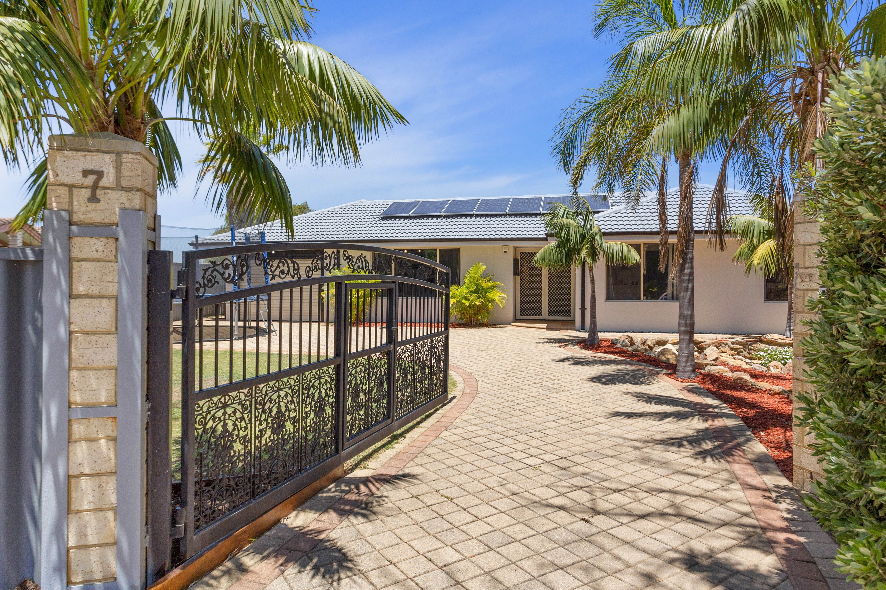 7 Shell Court, Beldon, WA 6027