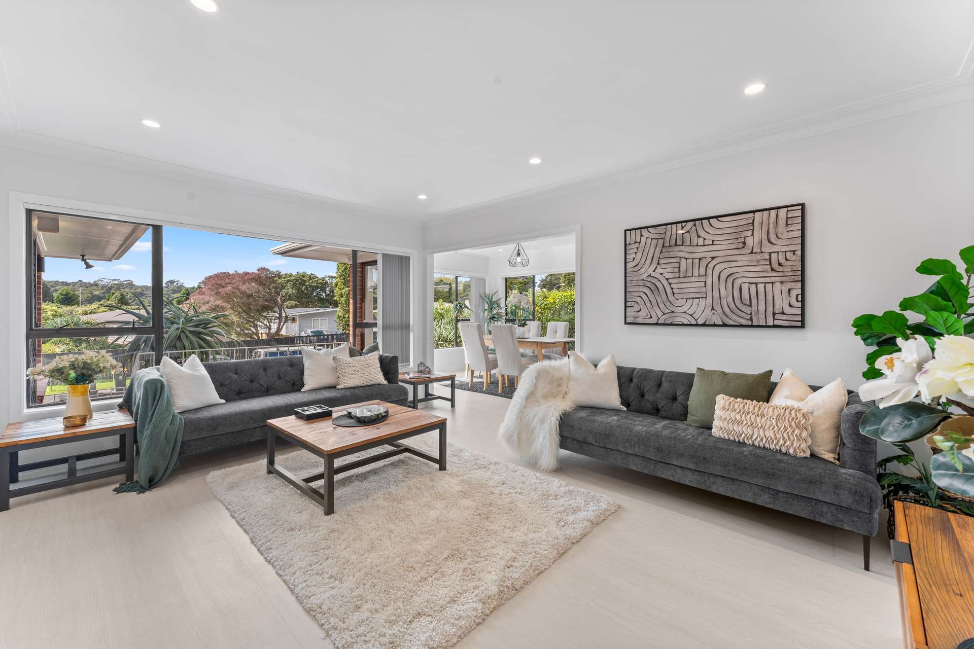 23 Lawrence Crescent photo 17