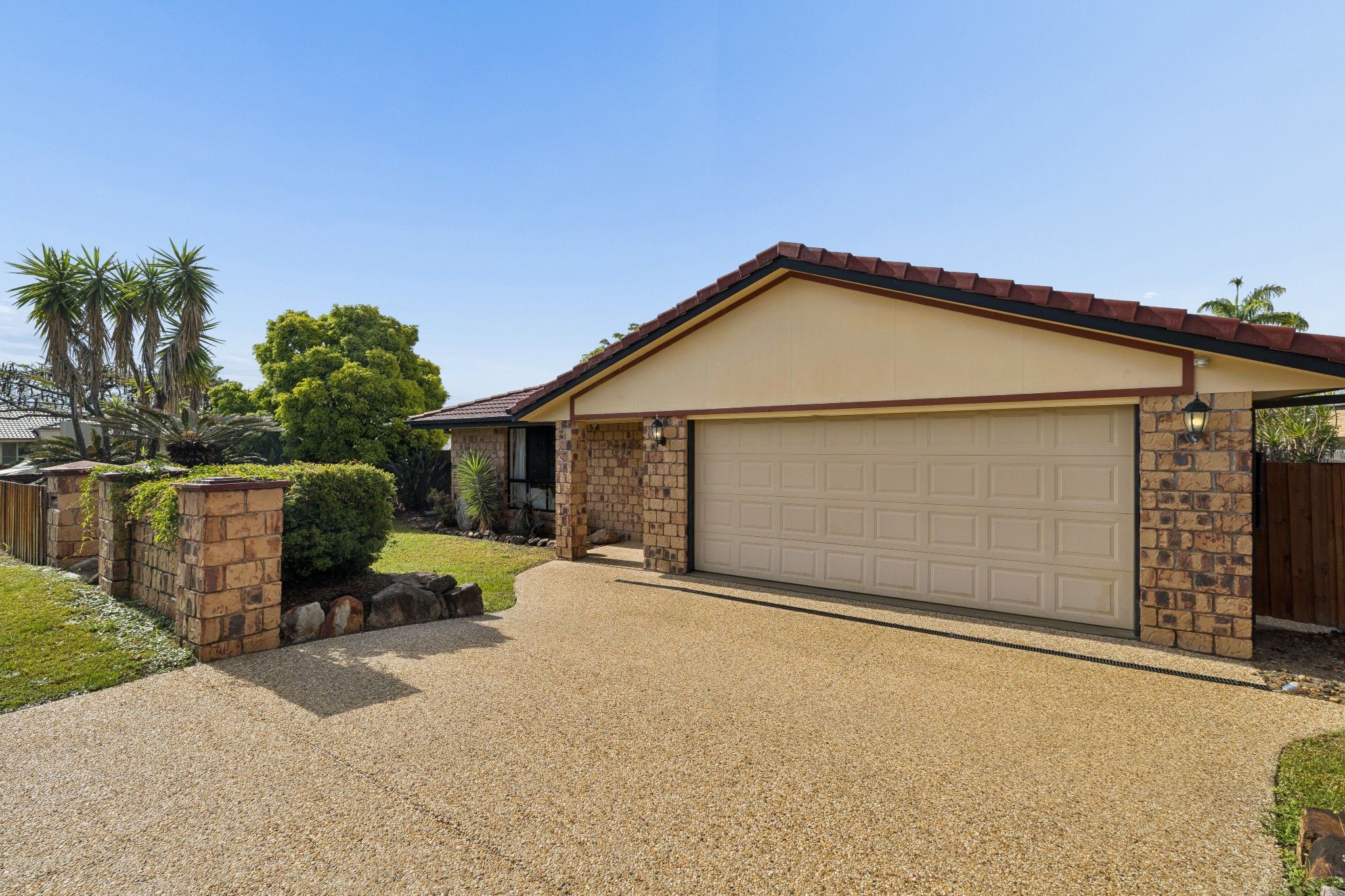 1 Glenlee Place — photo from Ray White Rochedale