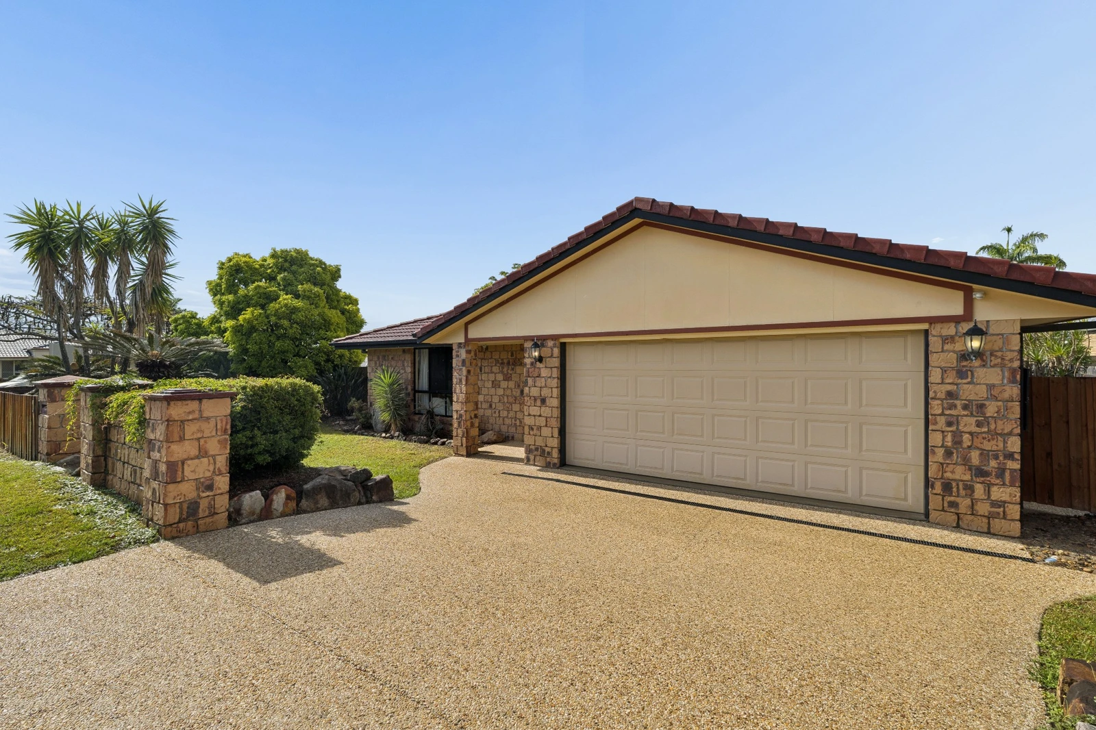 1 Glenlee Place, Parkinson, QLD 4115