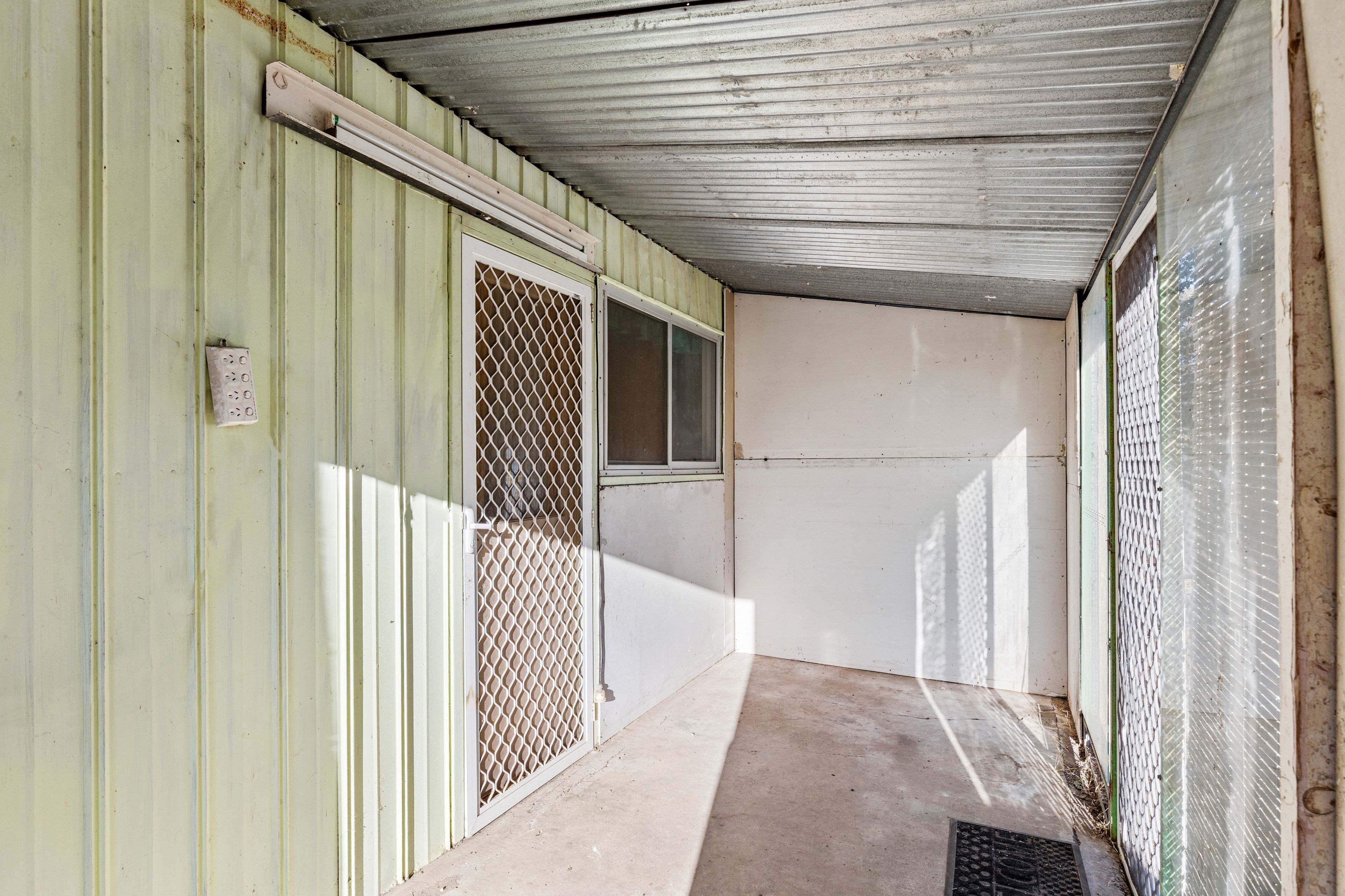 10 Orana Street — photo 13 of 15
