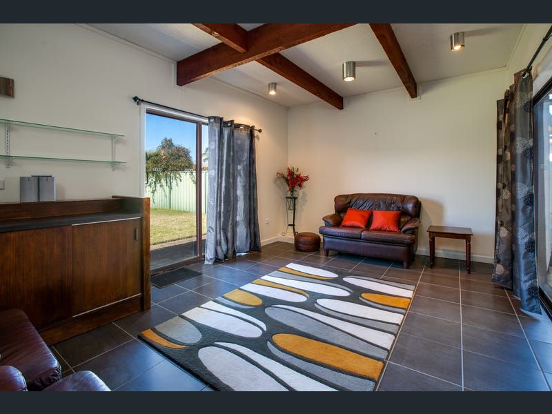 390 Dale Crescent, Lavington, NSW 2641