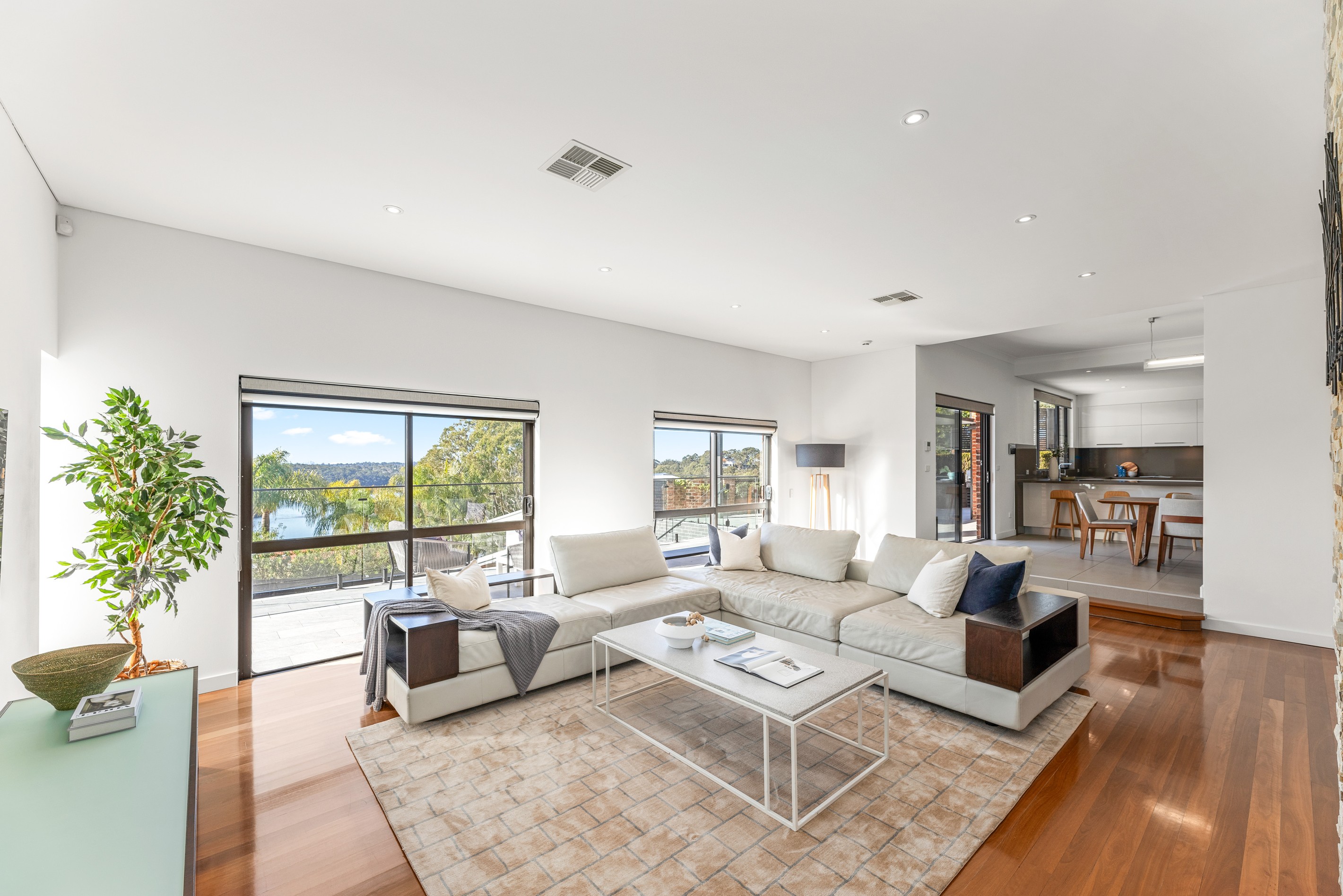 6 Kinsella Street, Illawong, NSW 2234