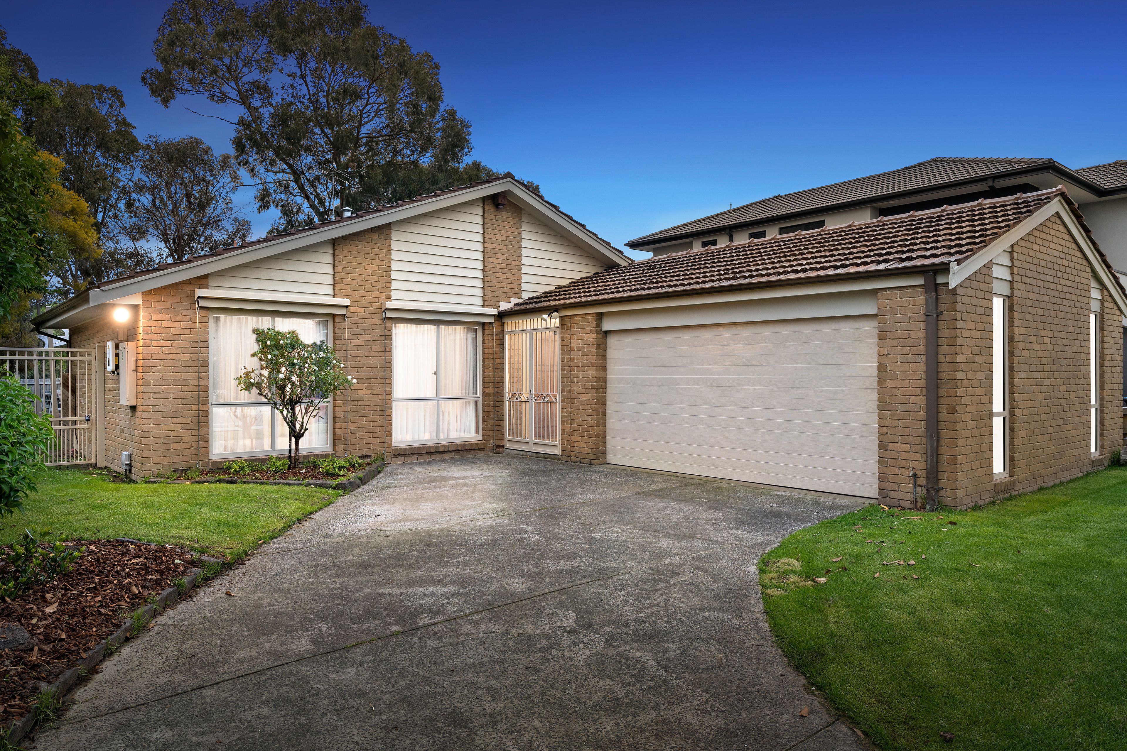 201 Windermere Drive, Ferntree Gully, VIC 3156 Sold House Ray White