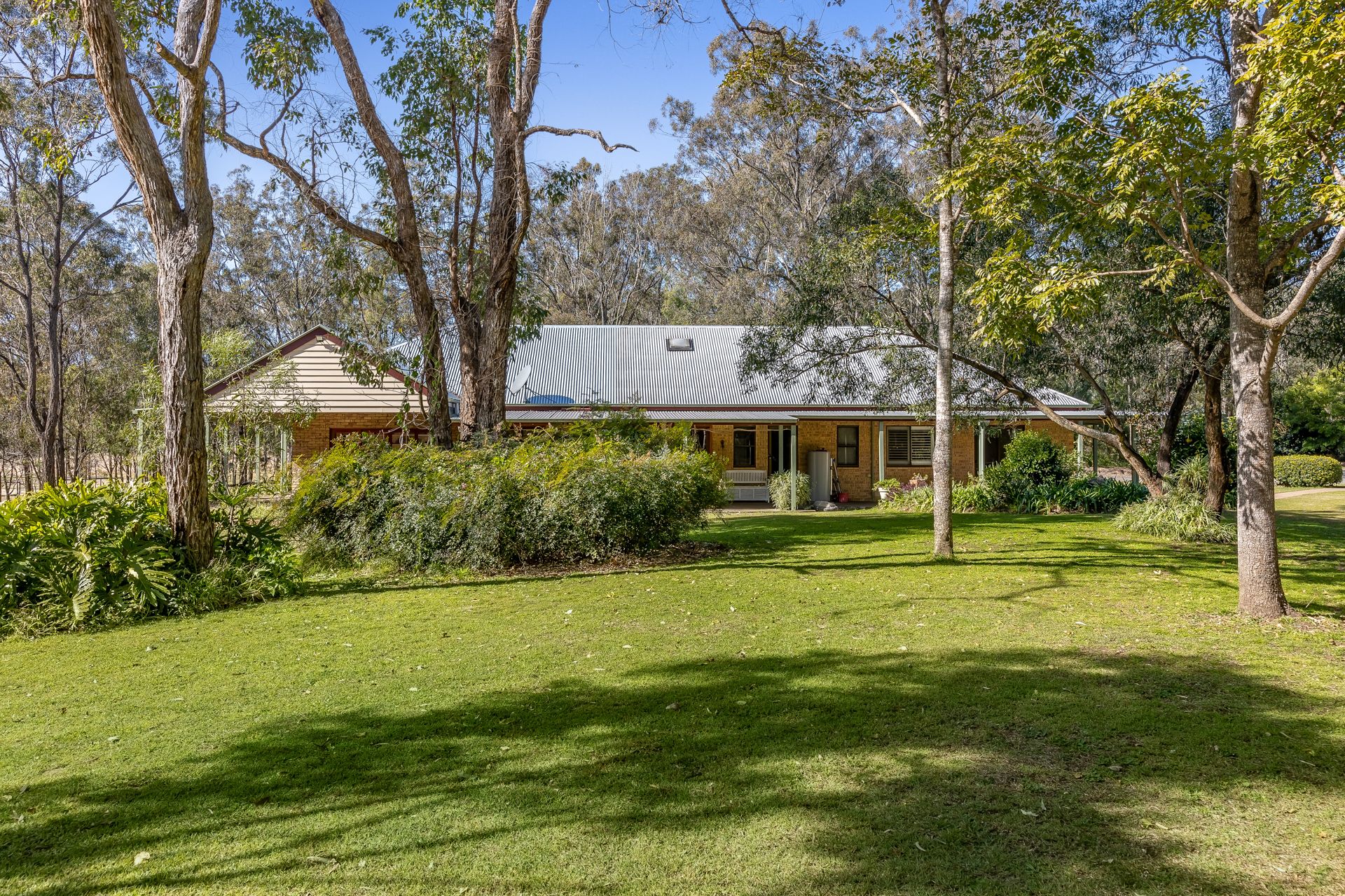11 Gosper Road, Murphys Creek, QLD 4352