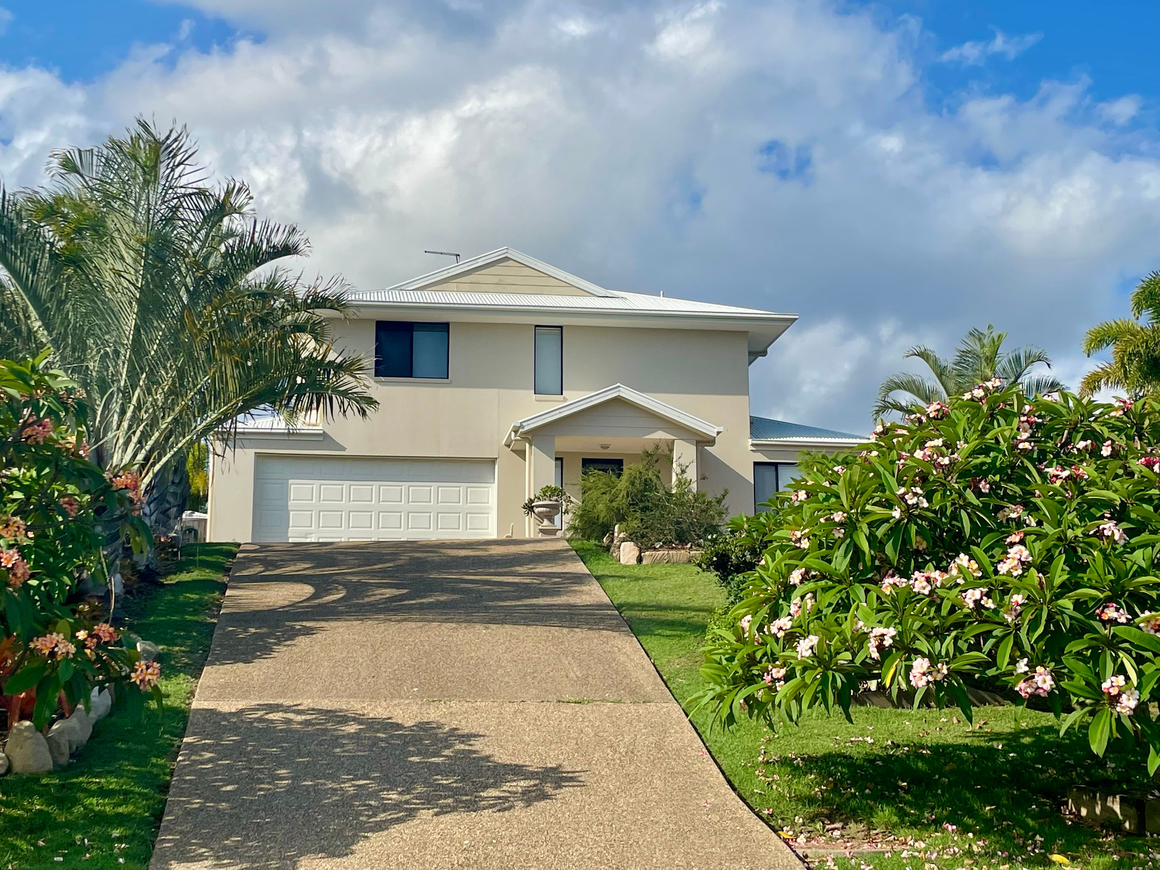 6 The Peak, Zilzie, QLD 4710